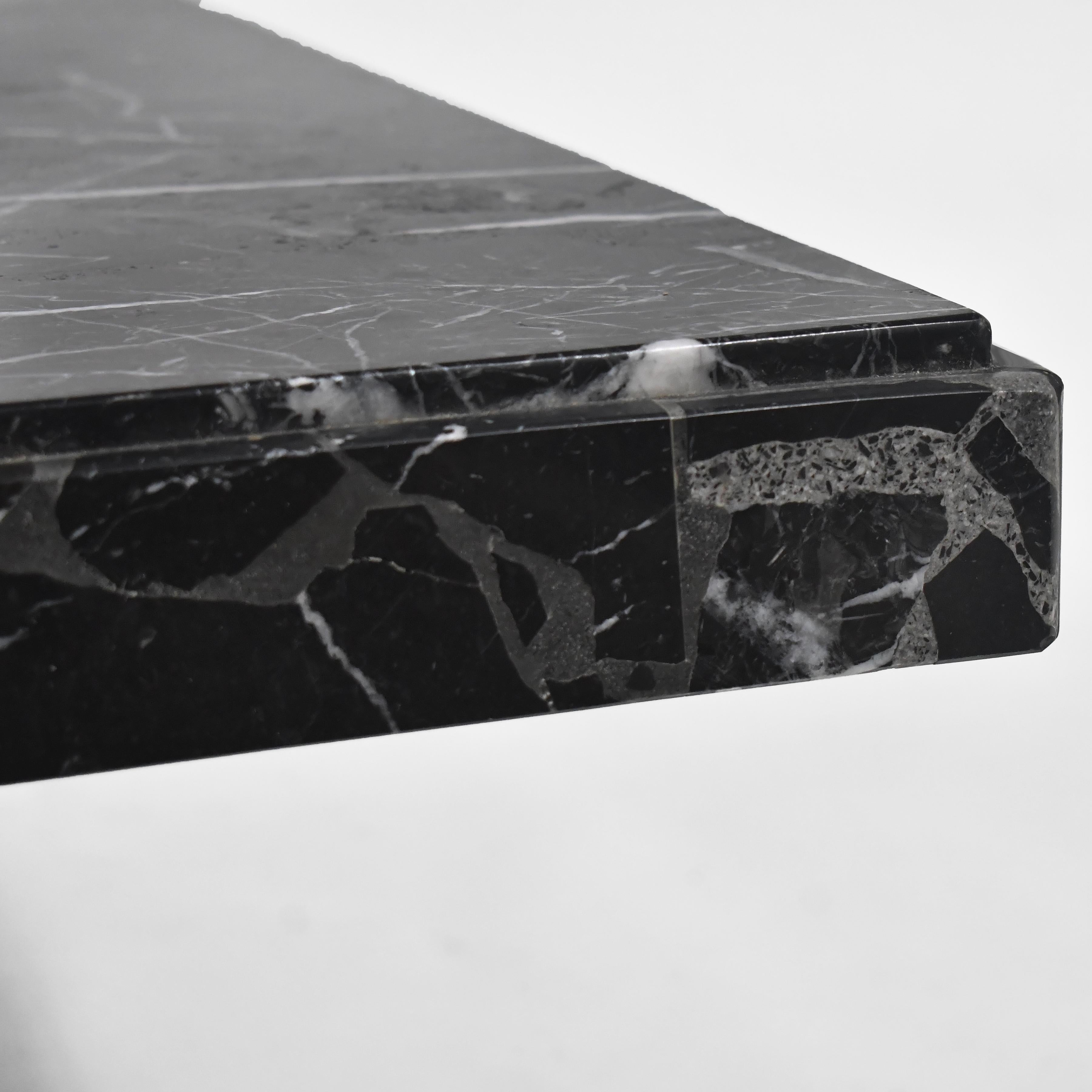 Table basse en marbre noir Ello en vente 1