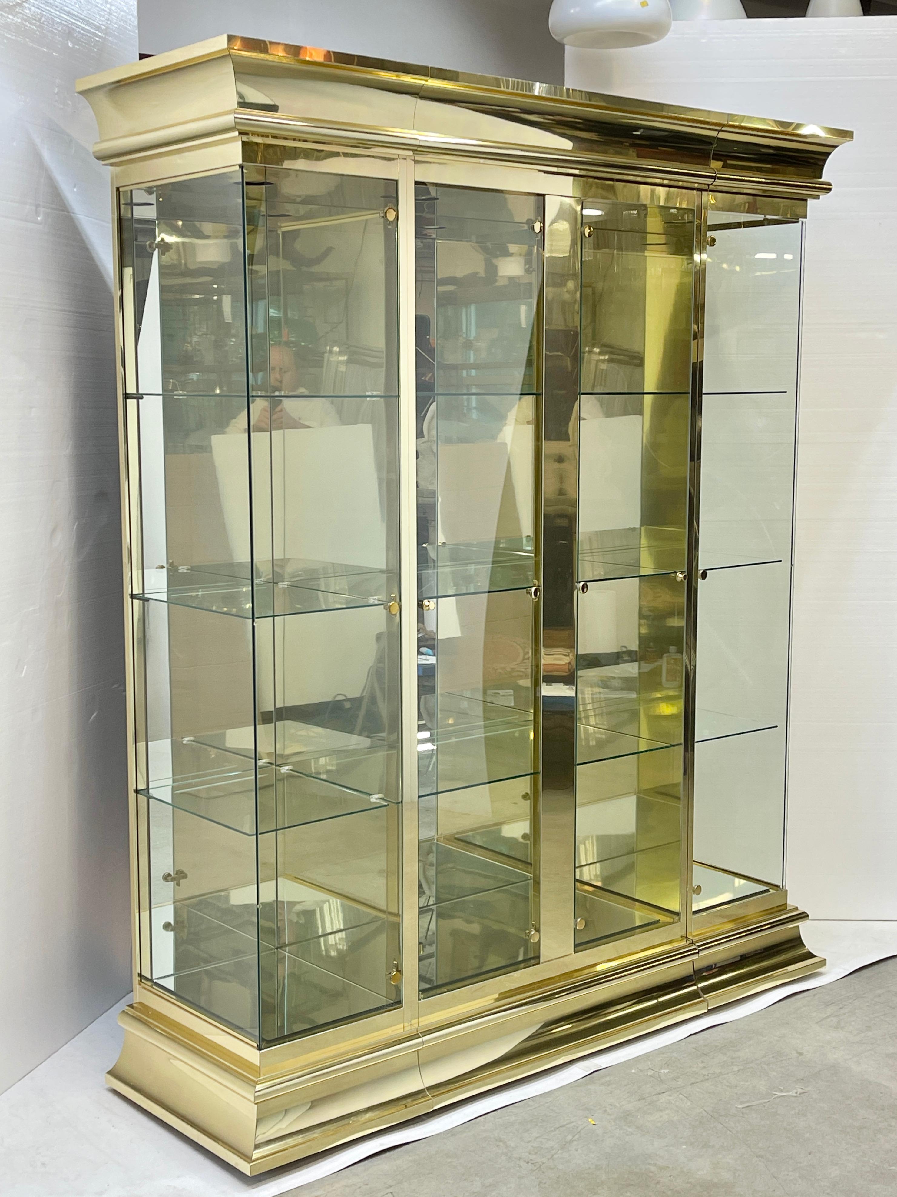 Ello Brass & Mirror Triple Front Vitrine 9