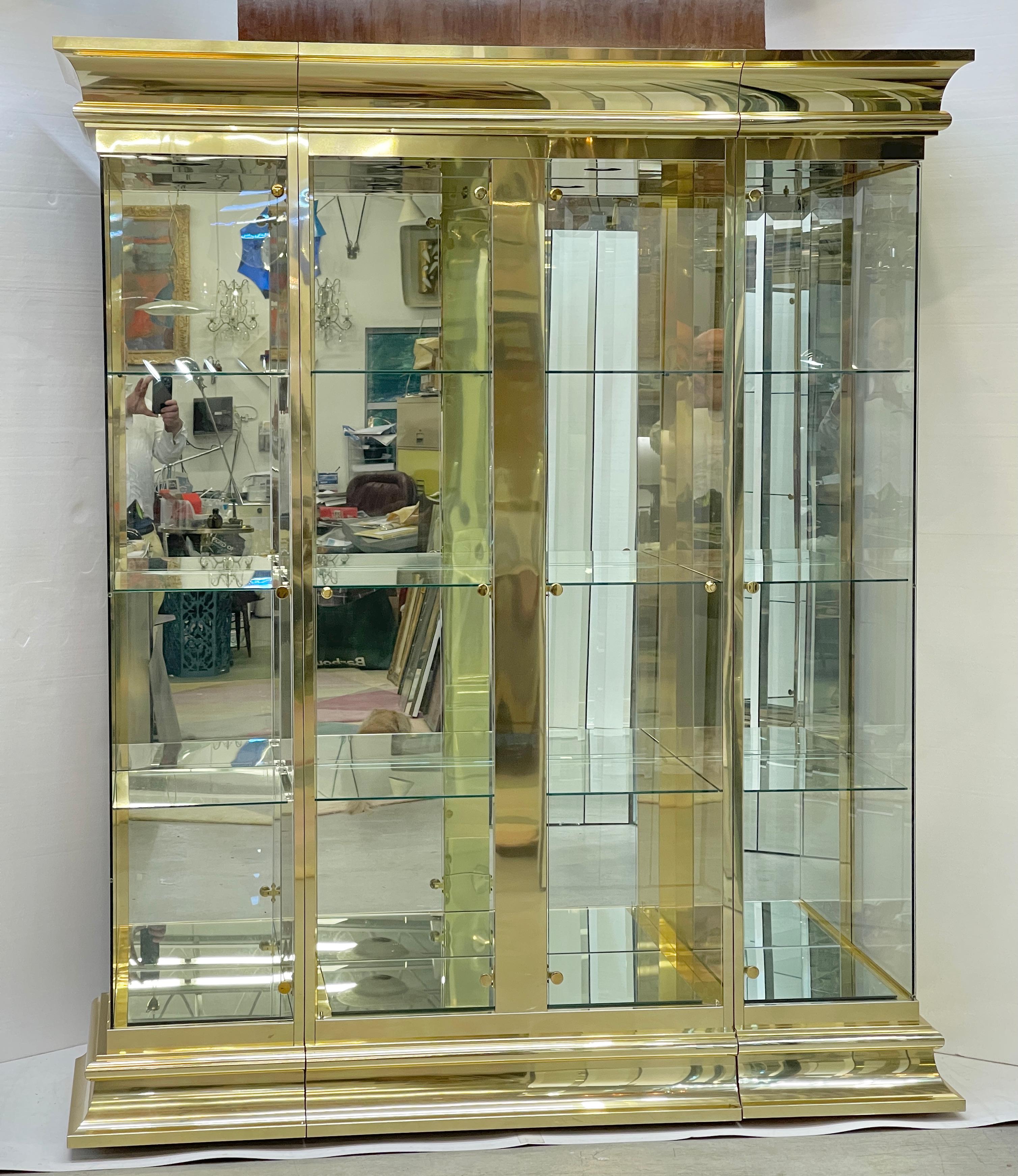 Ello Brass & Mirror Triple Front Vitrine 11