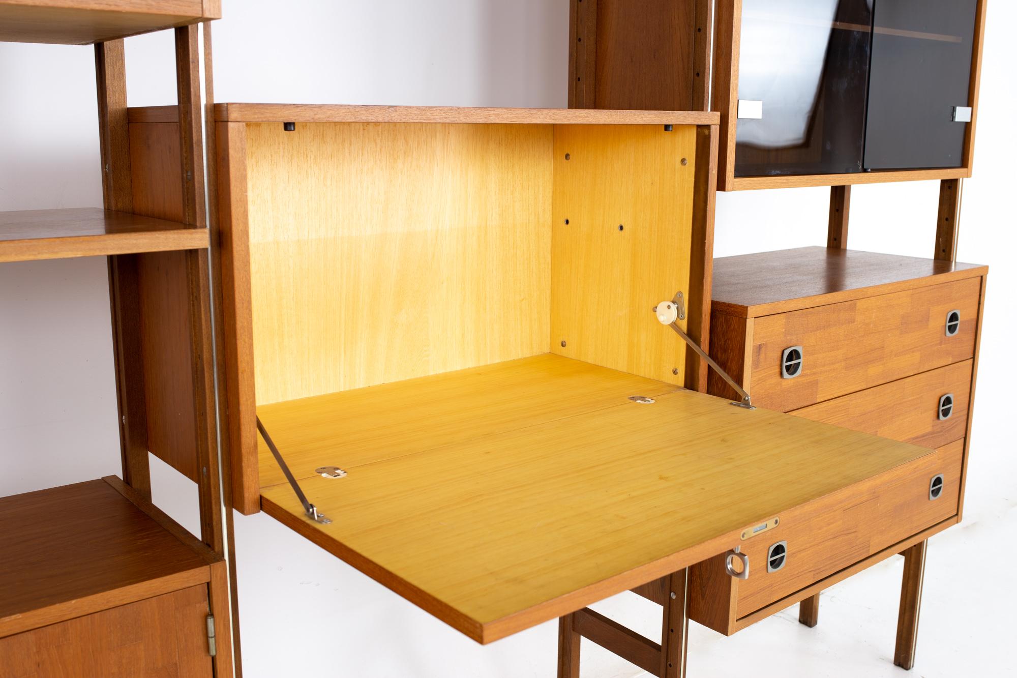 Ello Mid Century Teak Chrome and Smoked Glass 4 Bay Freestanding Wall Unit 5