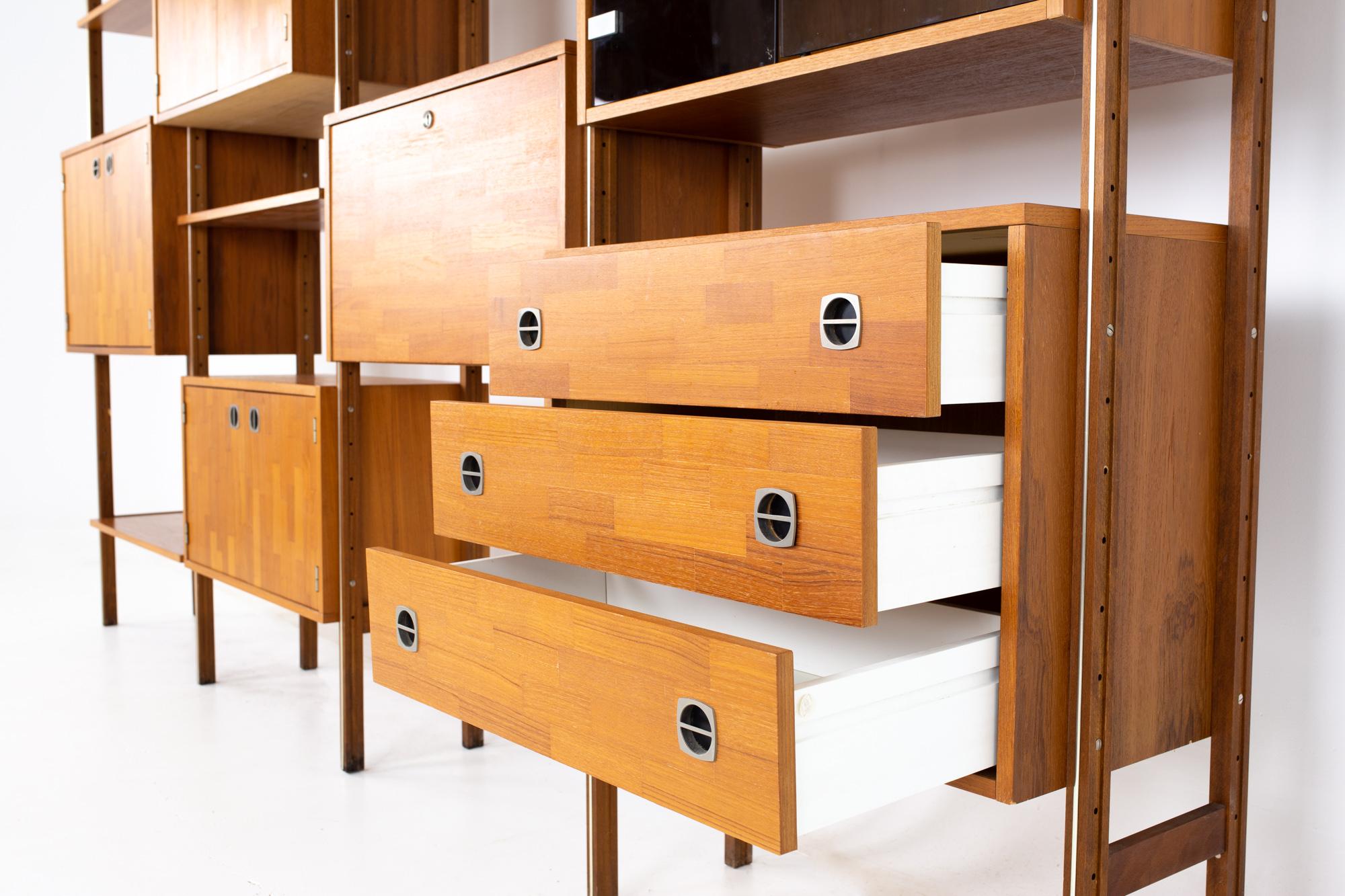 Ello Mid Century Teak Chrome and Smoked Glass 4 Bay Freestanding Wall Unit 10