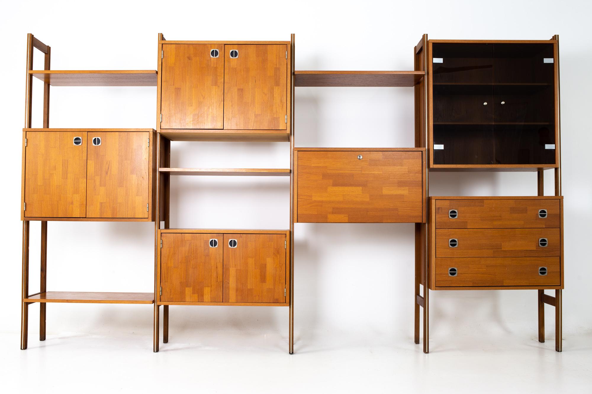 free standing plywood wall