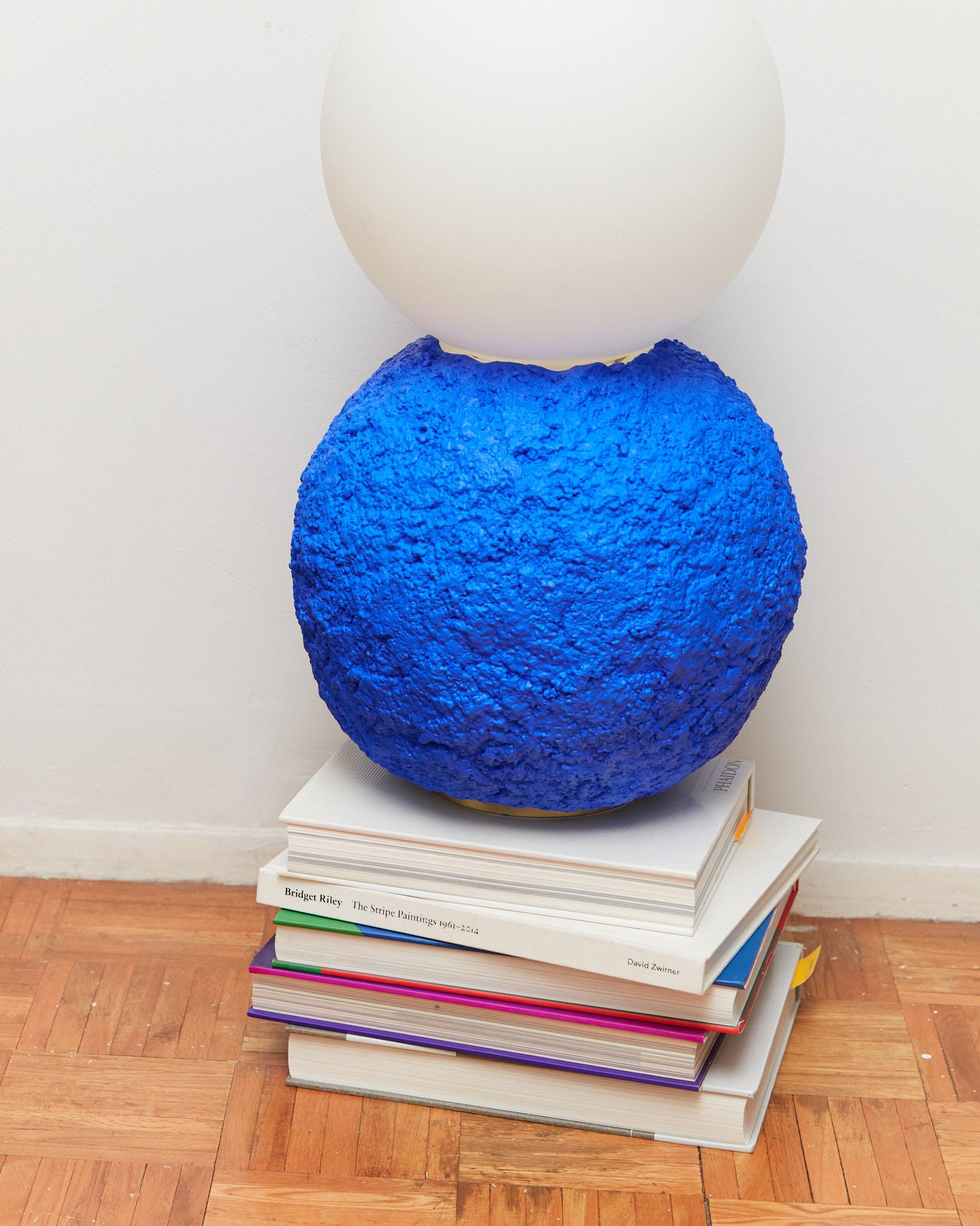 American Ellsworth Table Lamp in Sculpted Ultra Blue For Sale