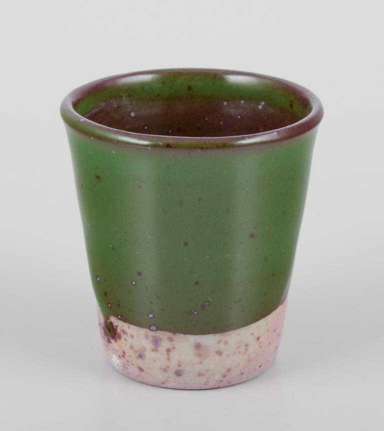 Elly and Wilhelm Kuch. Three unique miniature vases, 1980s In Excellent Condition For Sale In København, Copenhagen