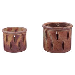 Ellis & Wilhelm Kuch. Due coprivaso in ceramica unici nel loro genere. 1980s