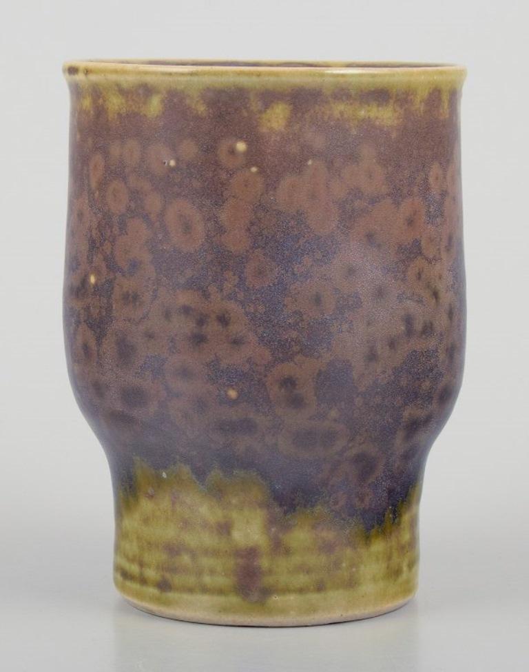 Ceramica Ellis Kuch e Wilhelm Kuch. Vaso in miniatura unico nel suo genere. 1980s in vendita