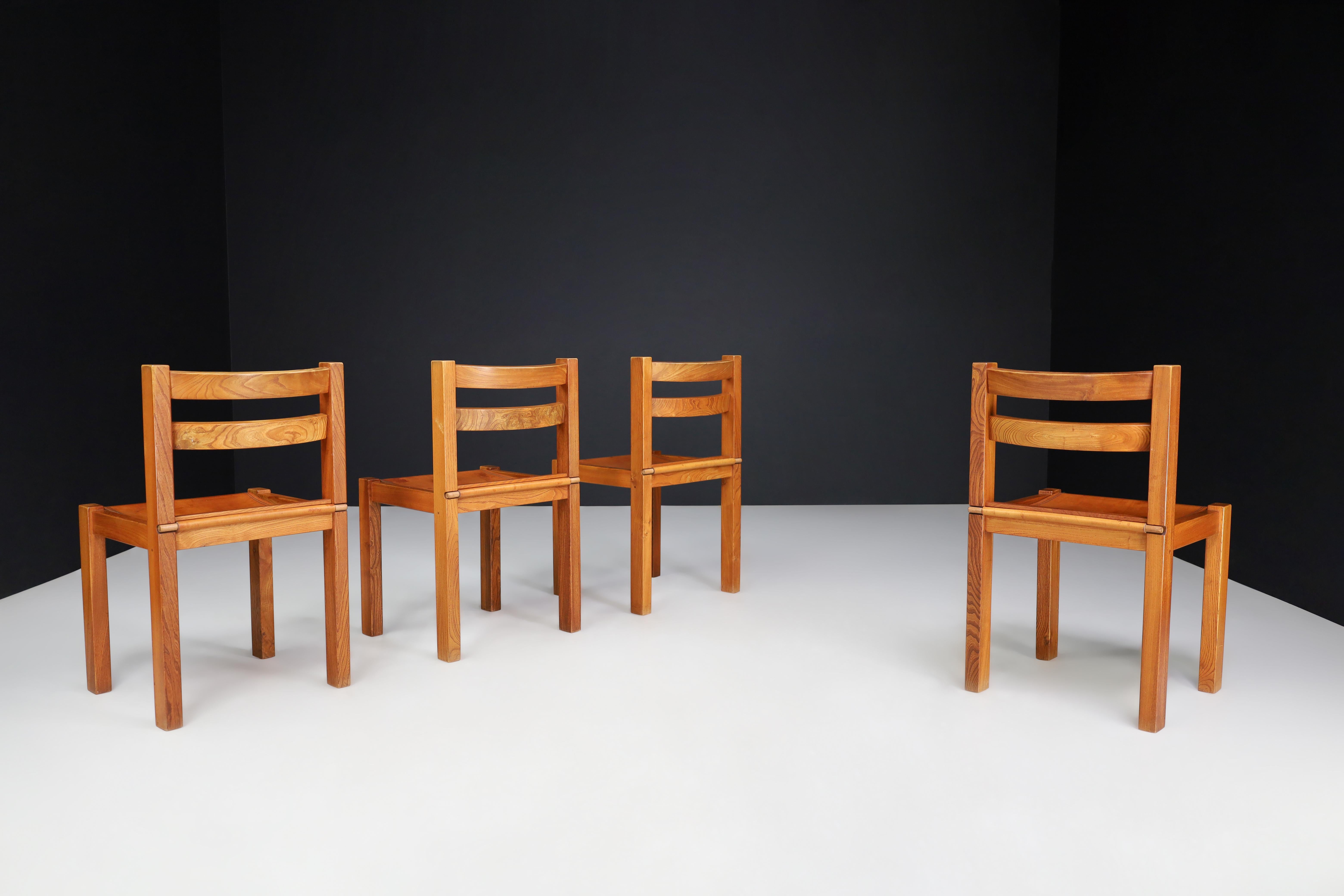 Mid-Century Modern Elm and Cognac Leather Dining room Chairs set of 4, Italy 1950s  For Sale