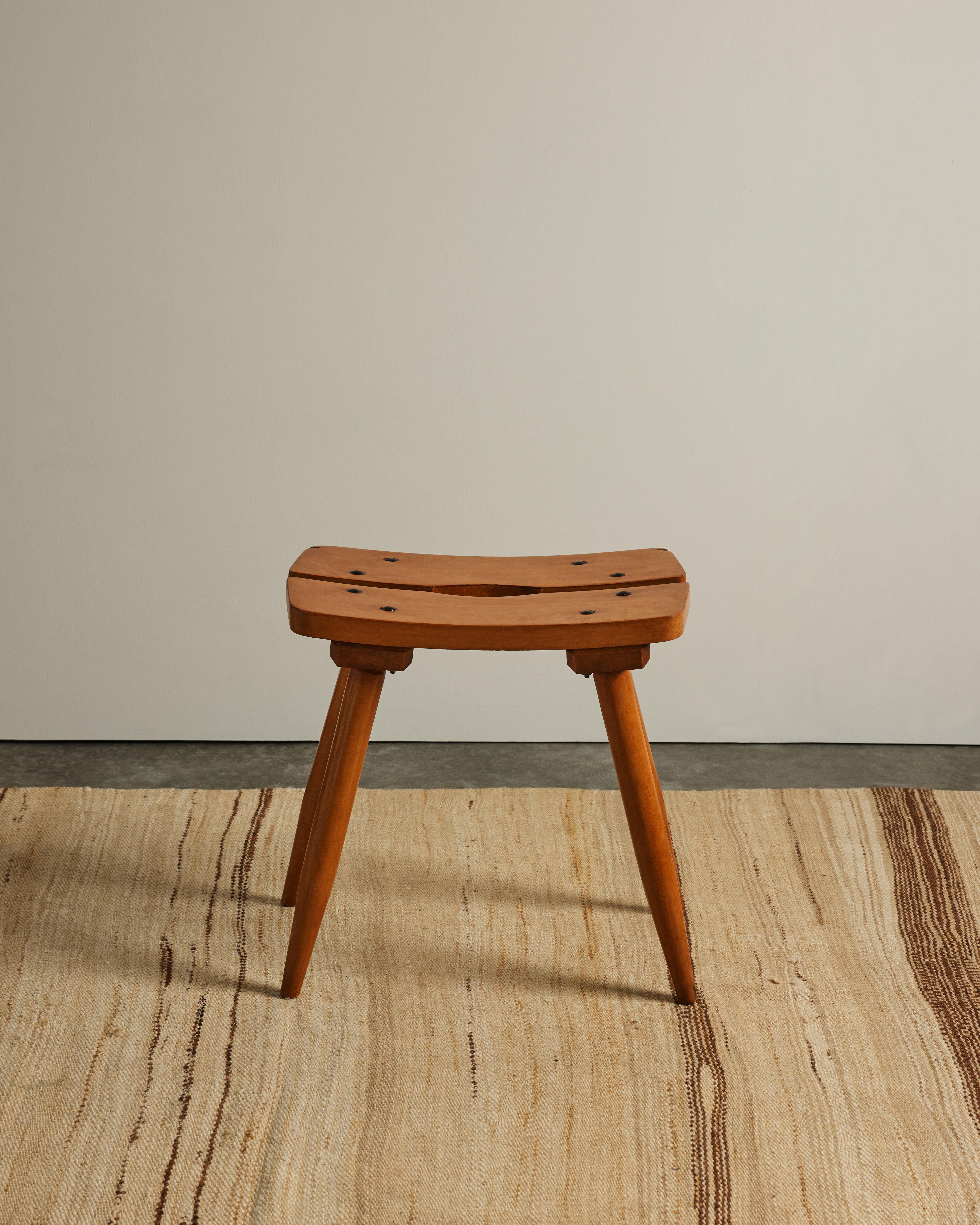 Elm and Iron Stool by Atelier Marolles, France, c. 1950 en venta 4