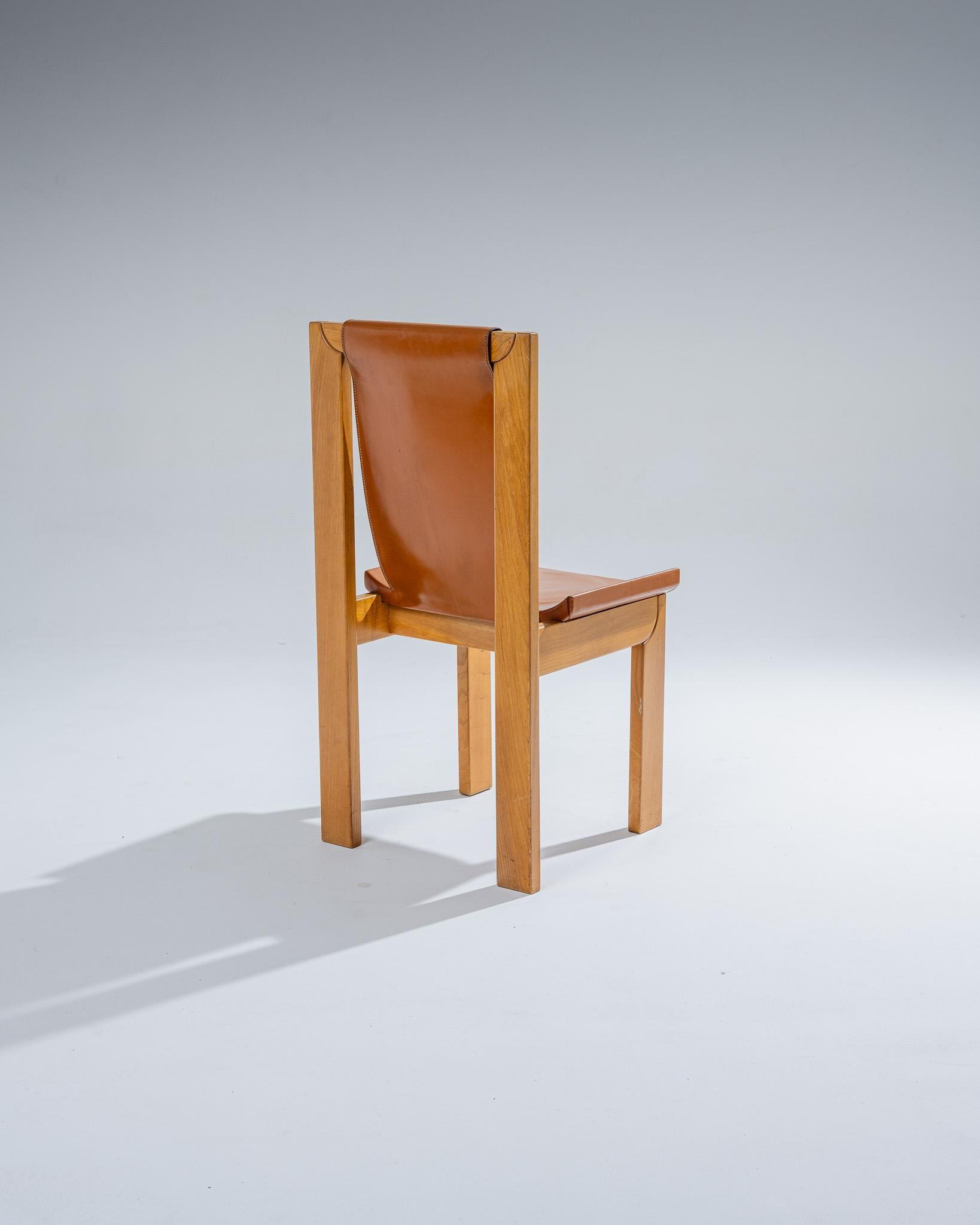Pelle Sedia in olmo e pelle, Luigi Gorgoni, anni '70 in vendita