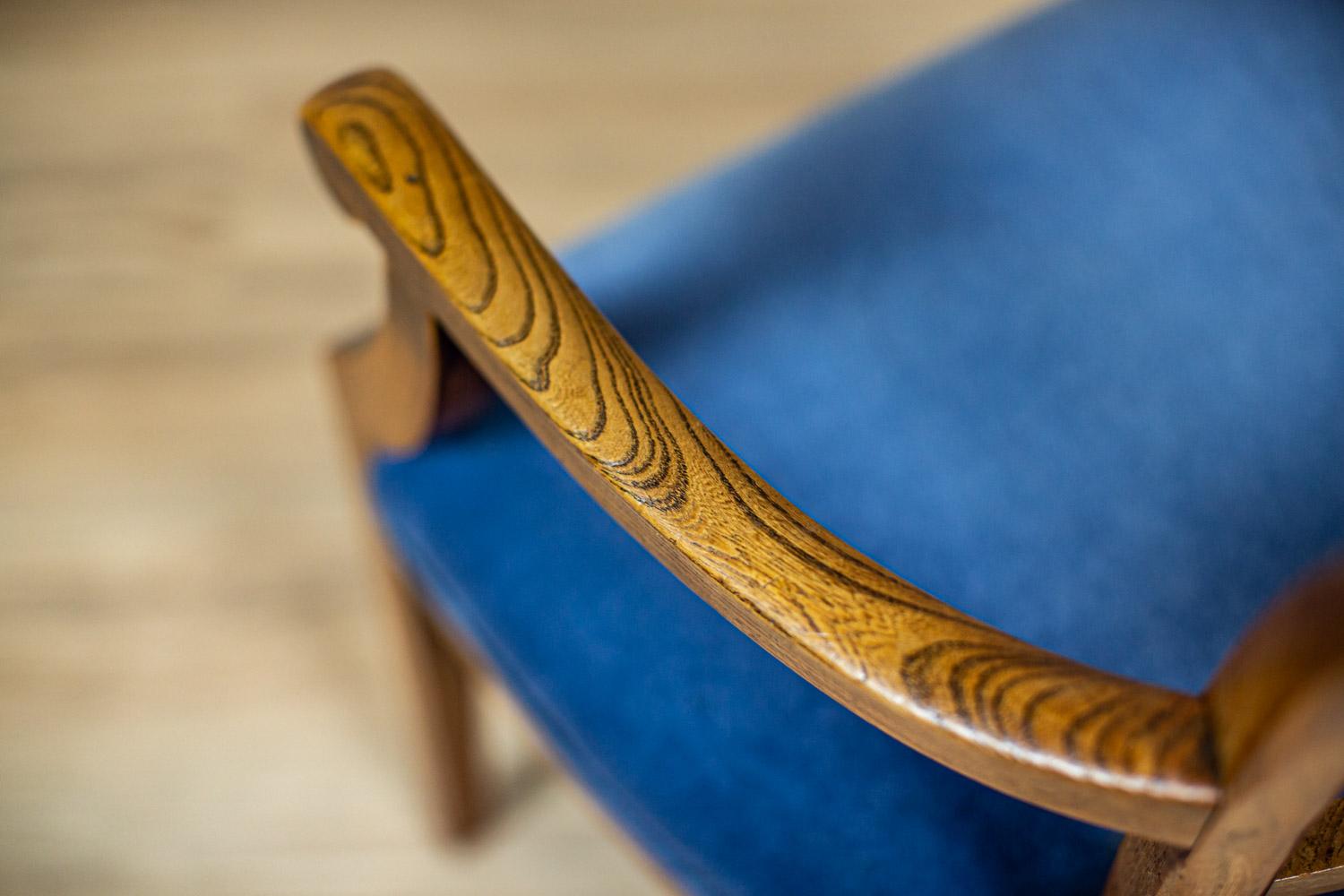 Elm Armchair from the Early 20th Century in Blue Upholstery For Sale 2