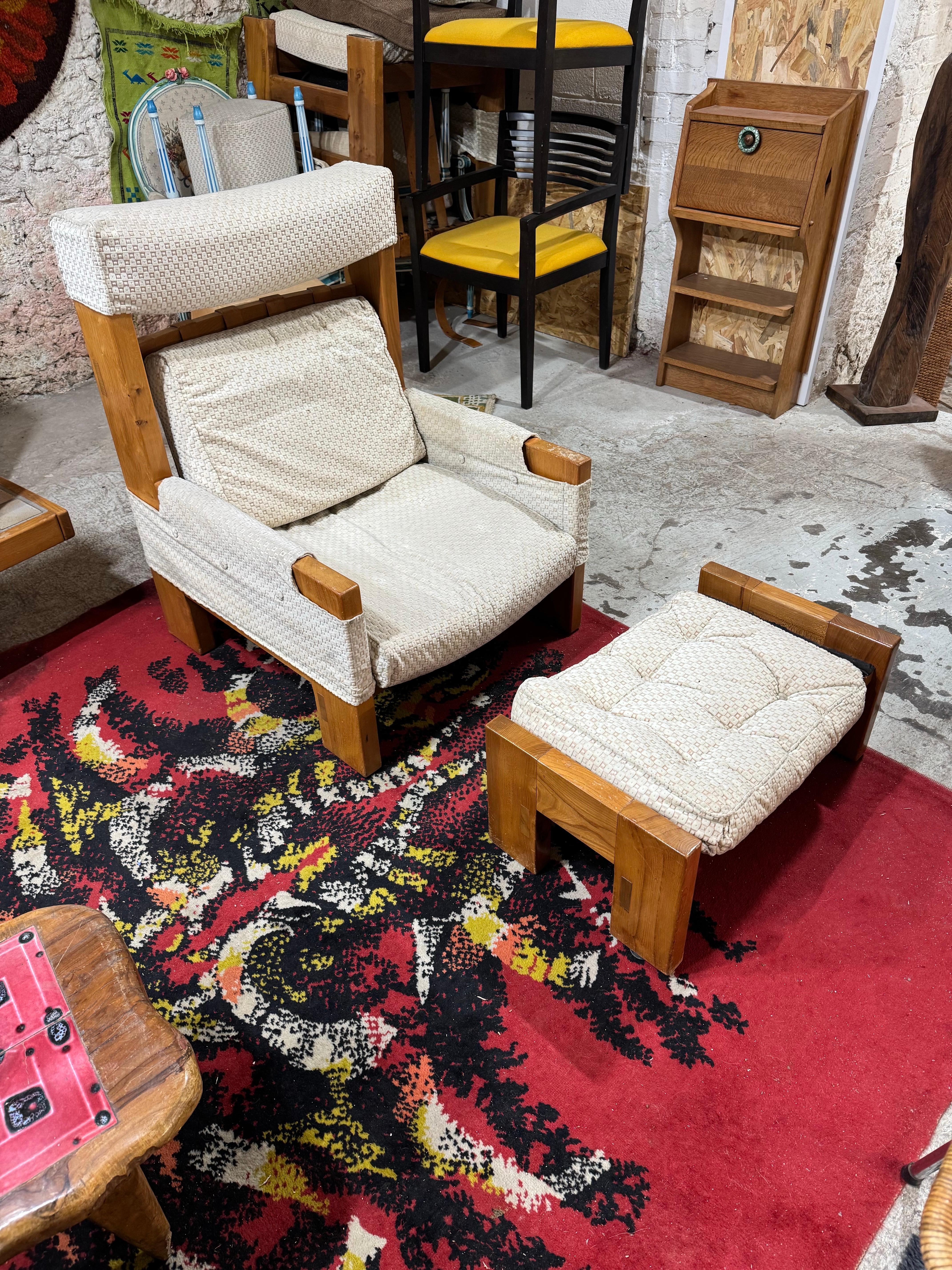 Moderne Fauteuils en orme avec ottoman Maison Regain en vente