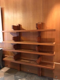 Bibliothèques en orme de Pierre Chapo, Modèle B17a