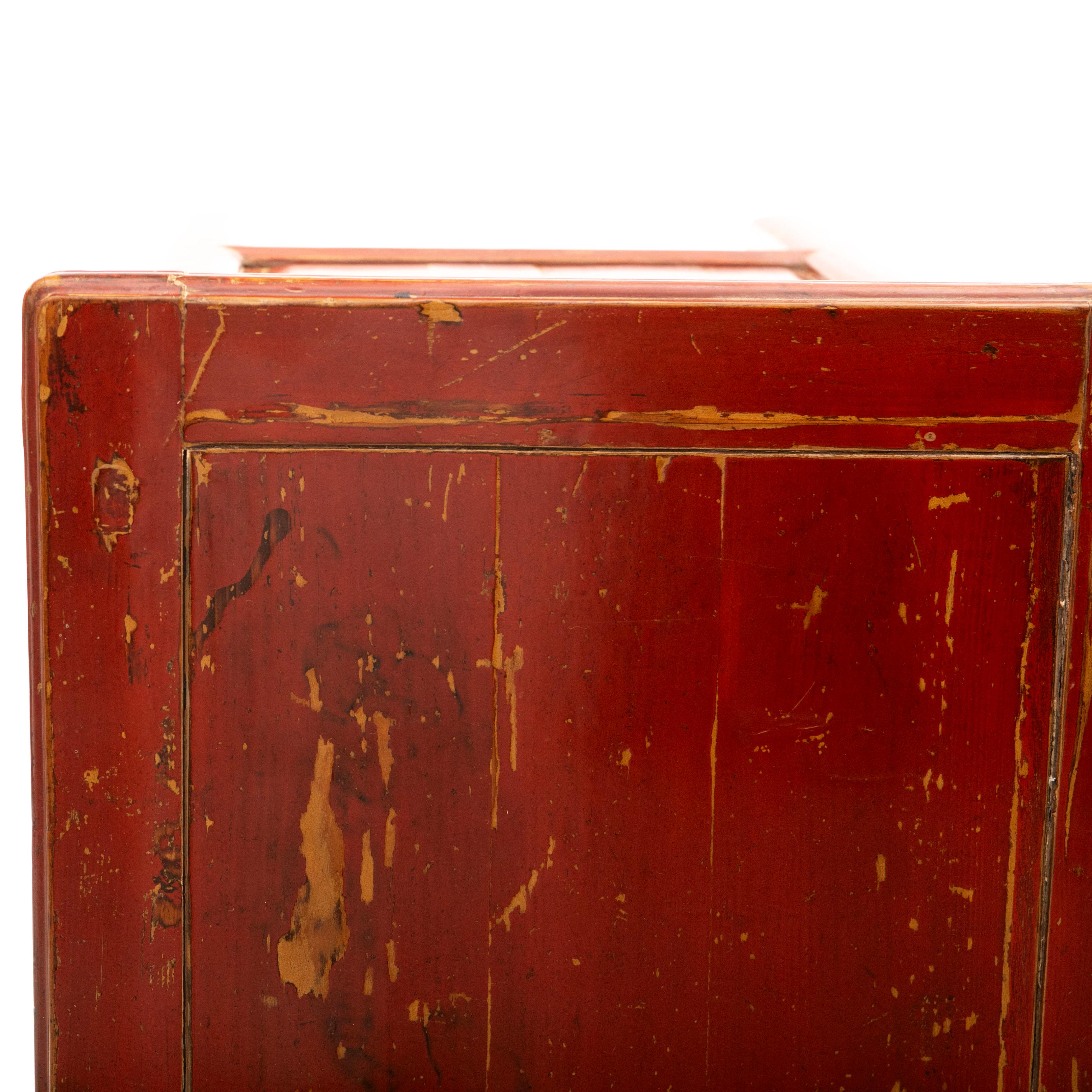 Elm Cabinet with Original Red Lacquer, China c. 1860 For Sale 3