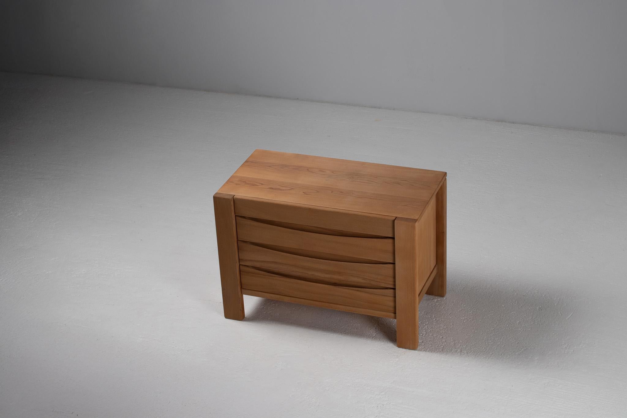 Commode en orme, Regain, France, années 1980 en vente 6