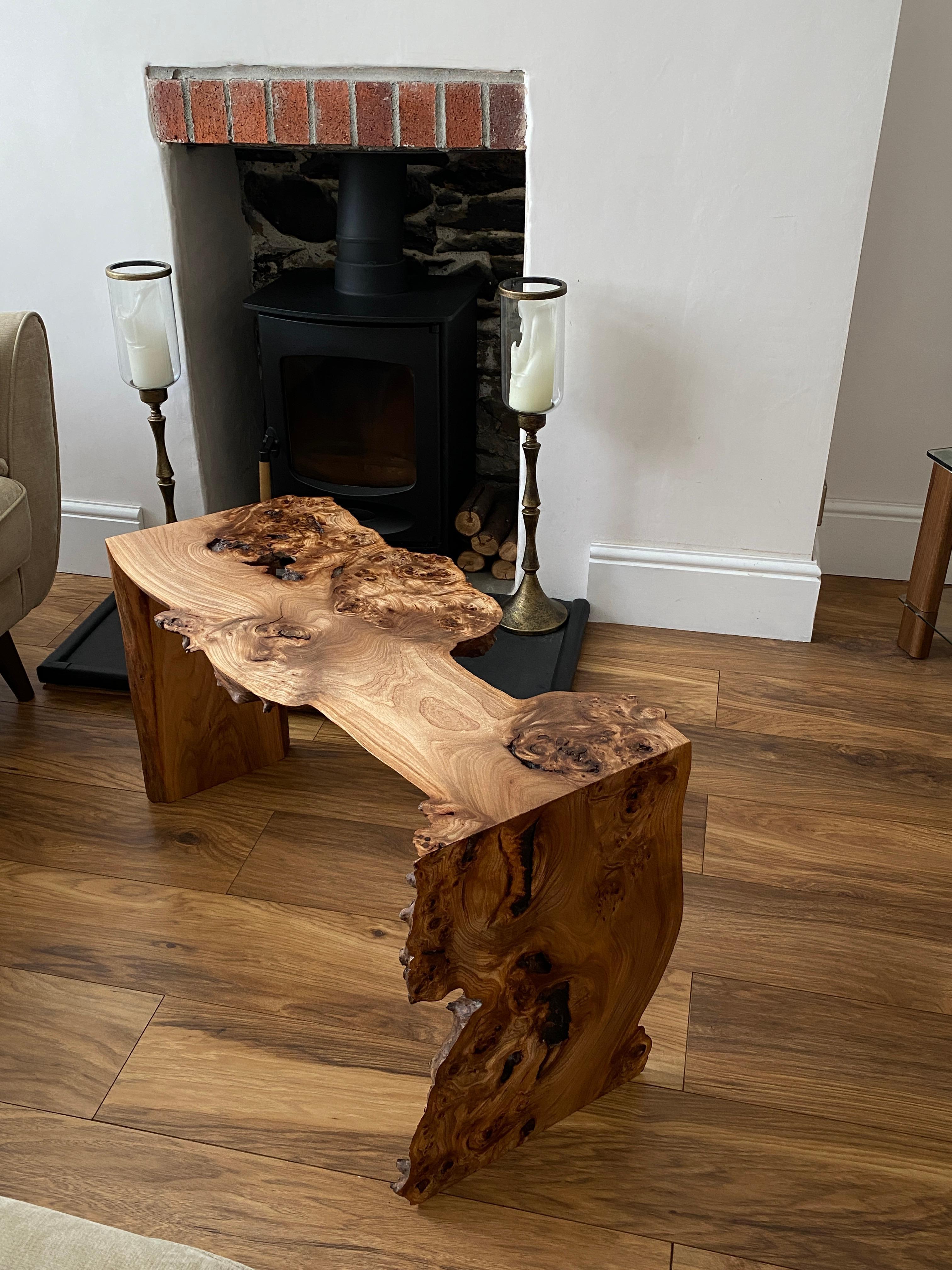 Table basse en orme en vente 5