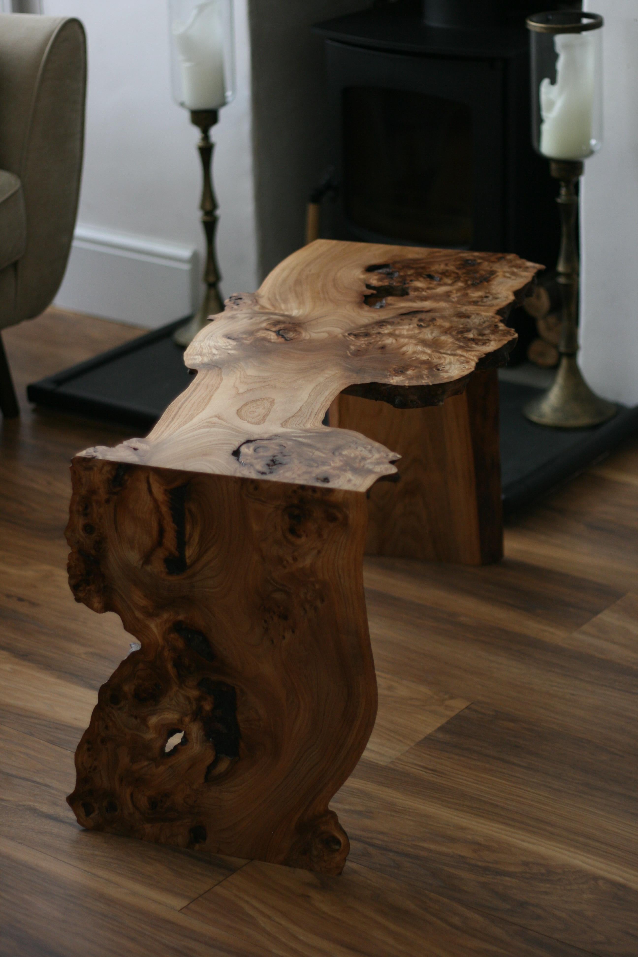 Britannique Table basse en orme en vente