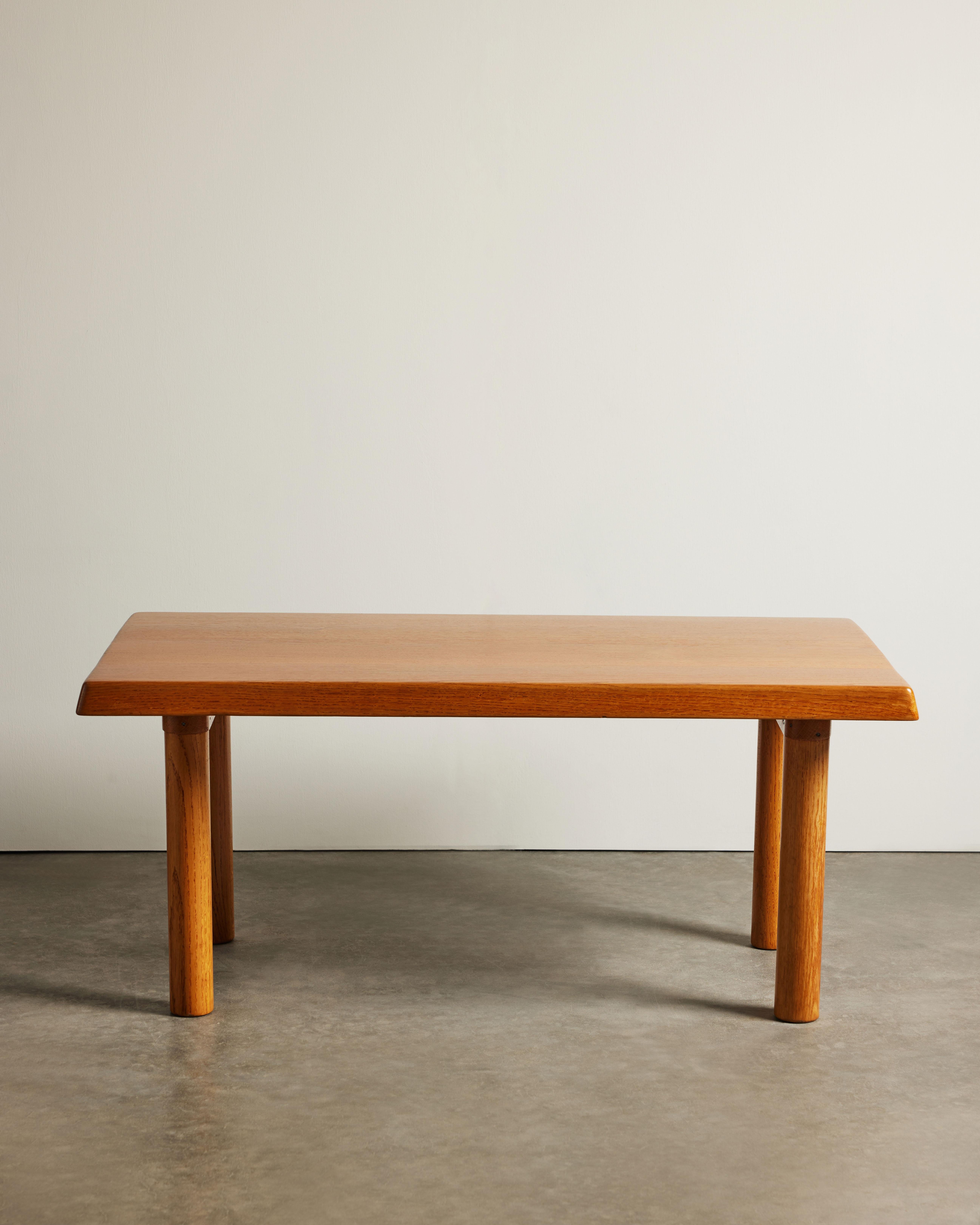 Elm Coffee Table in the Manner of Charlotte Perriand, France, c. 1960 en venta 5