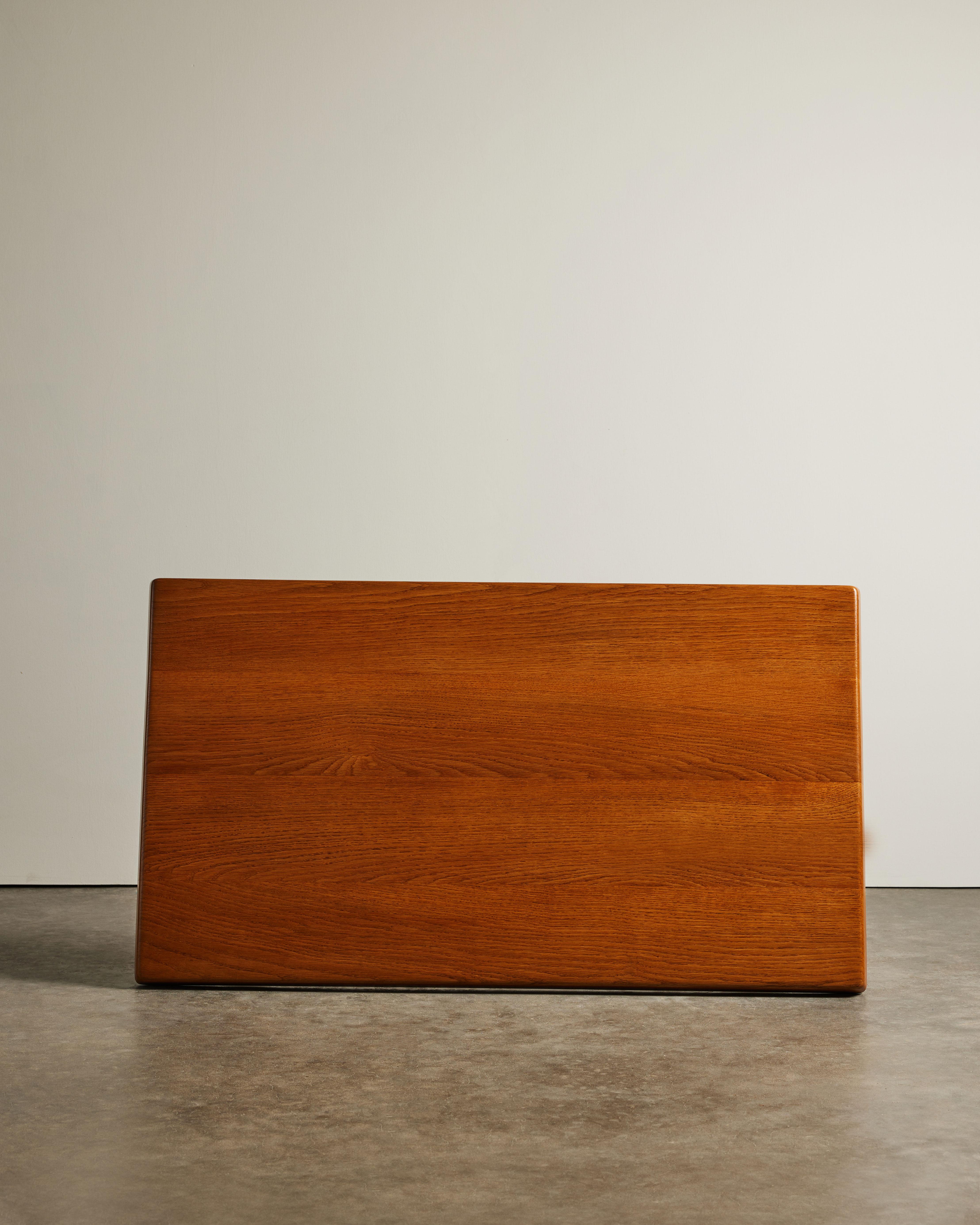 Elm Coffee Table in the Manner of Charlotte Perriand, France, c. 1960 en Excelente estado para la venta en New York City, NY
