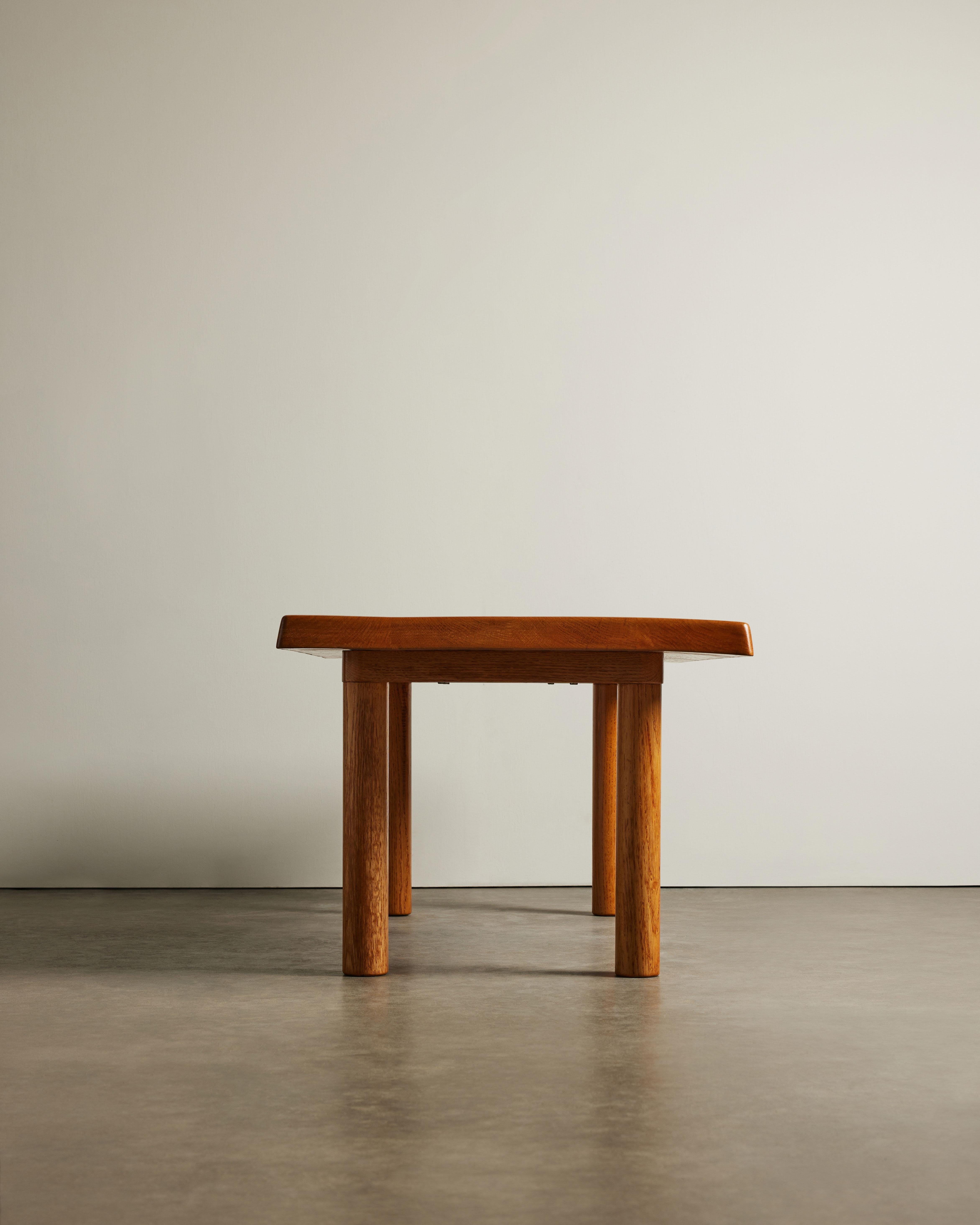 Elm Coffee Table in the Manner of Charlotte Perriand, France, c. 1960 en venta 2