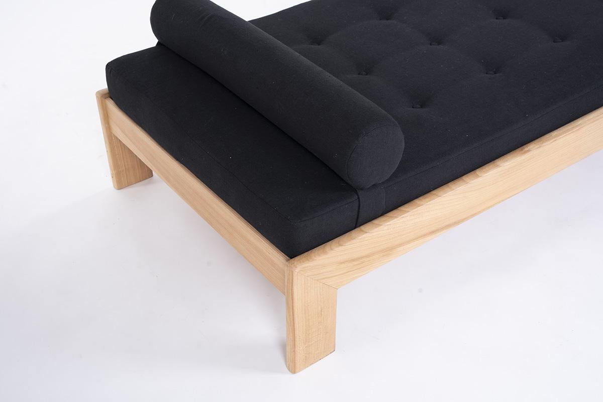 Fabric Elm Daybed with Black Linen, 1980 For Sale