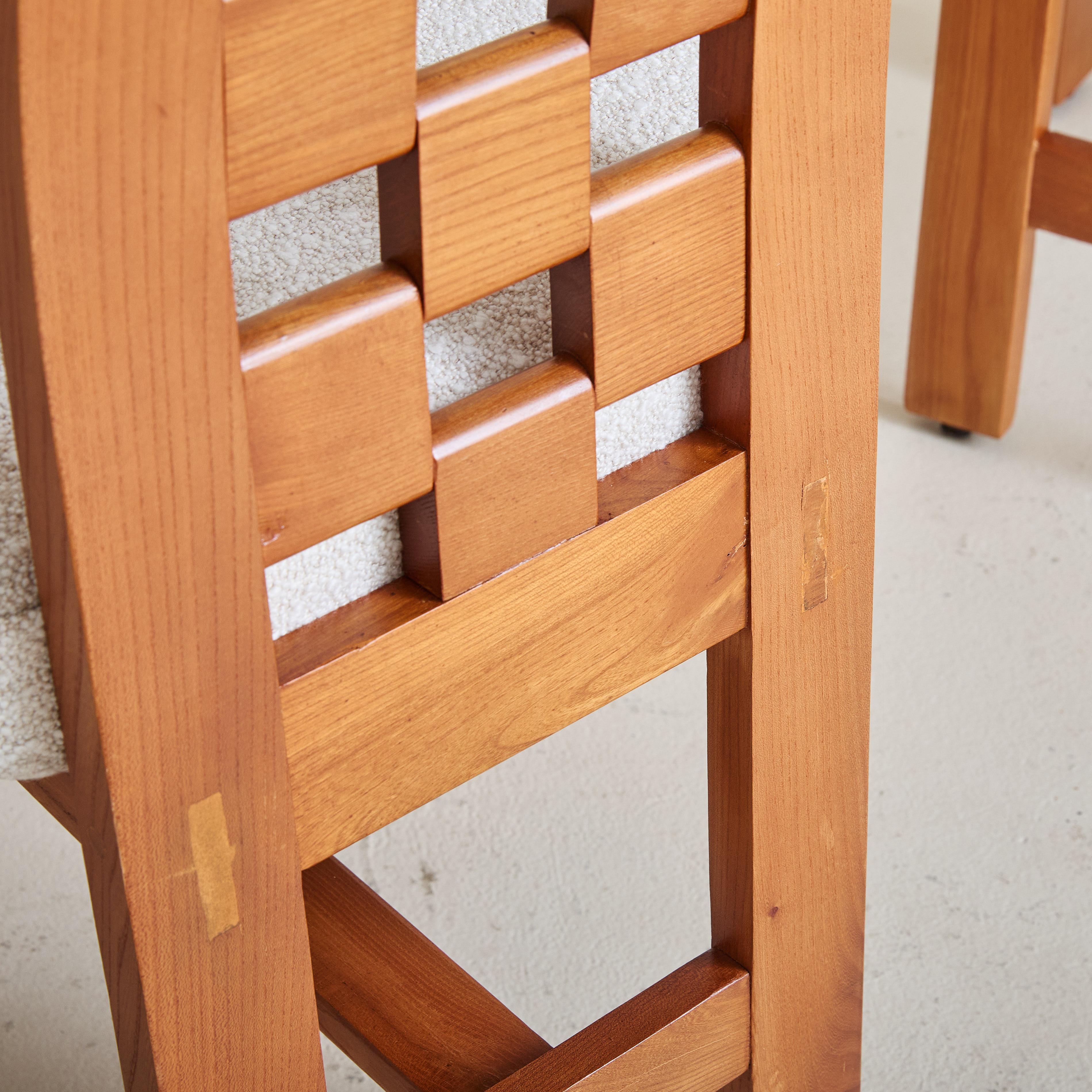 Elm Dining Chair Attributed to Maison Regain, 1970s - 8 Available en Bueno estado para la venta en Chicago, IL