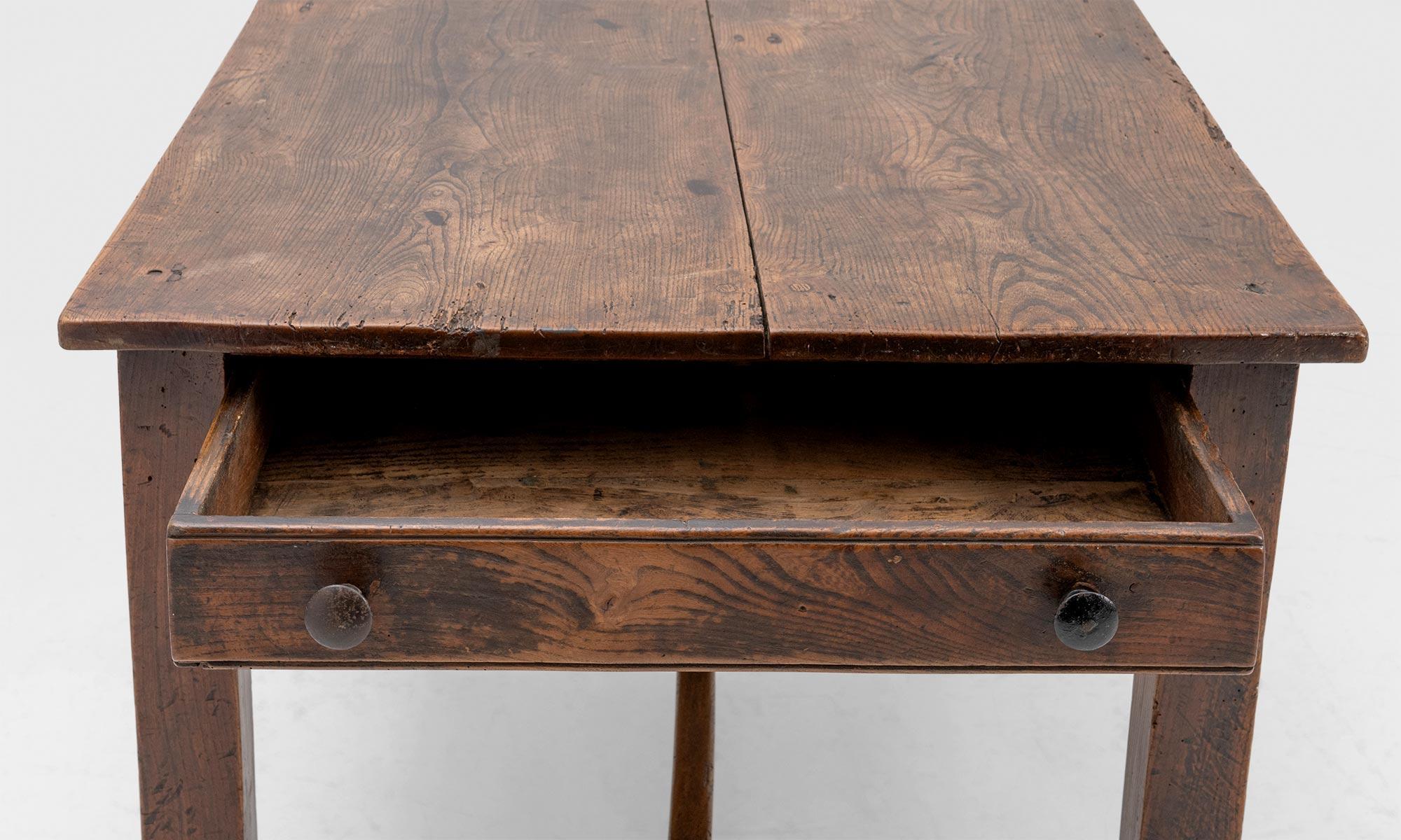 Elm Dining Table, England, Circa 1780 In Good Condition In Culver City, CA