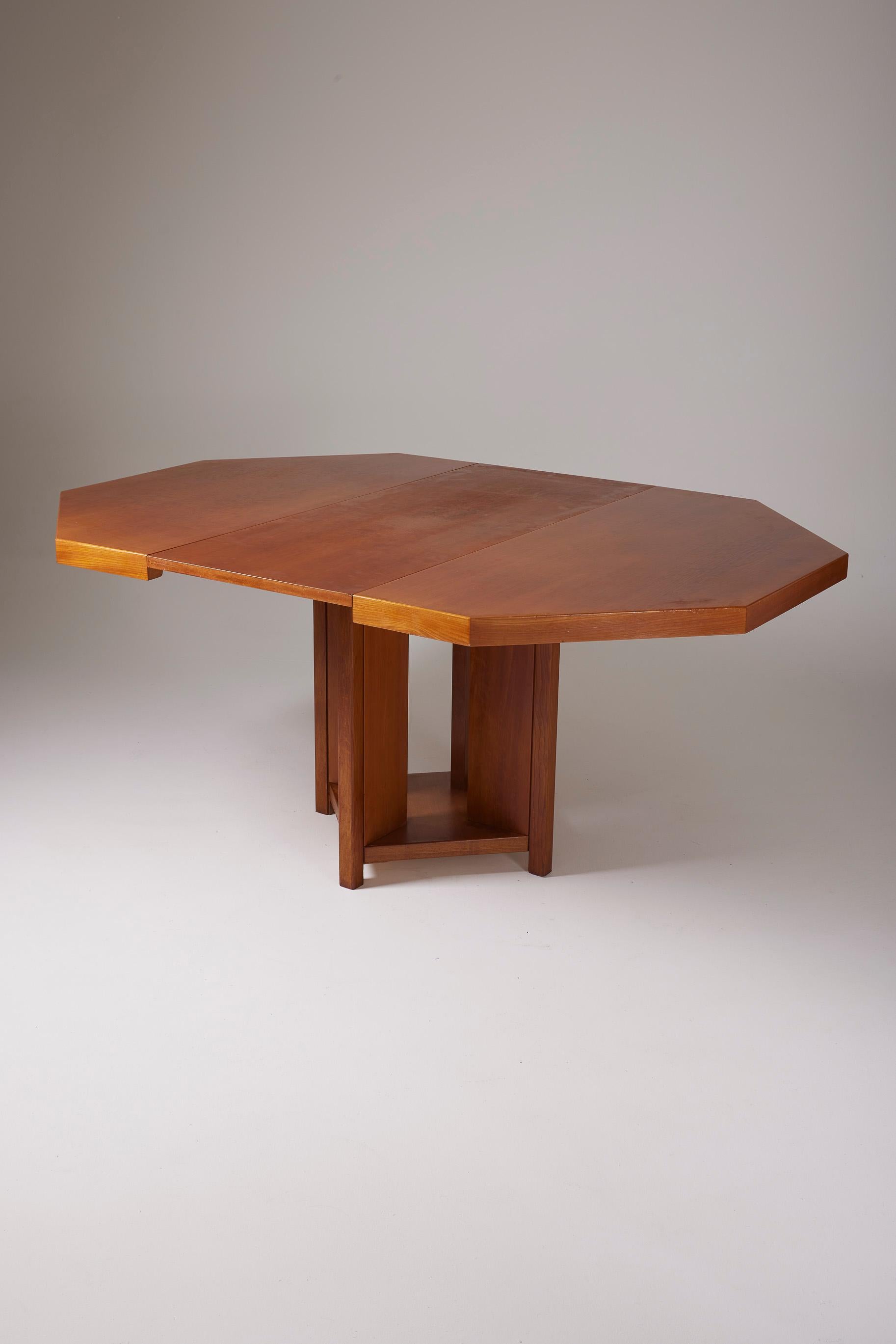 Elm dining table For Sale 6