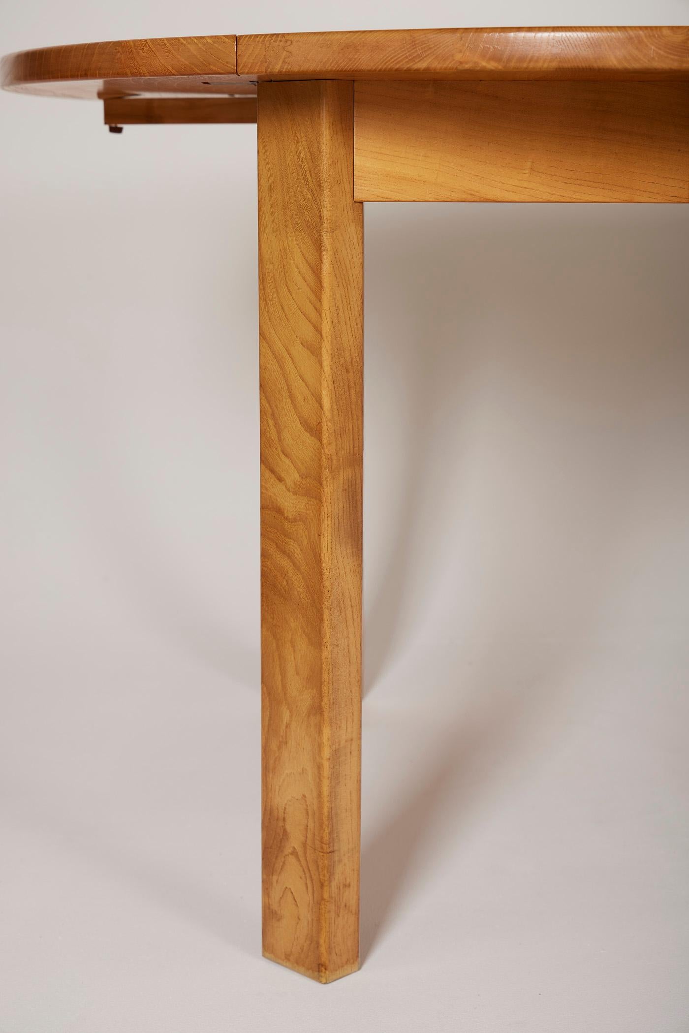 Elm dining table 4