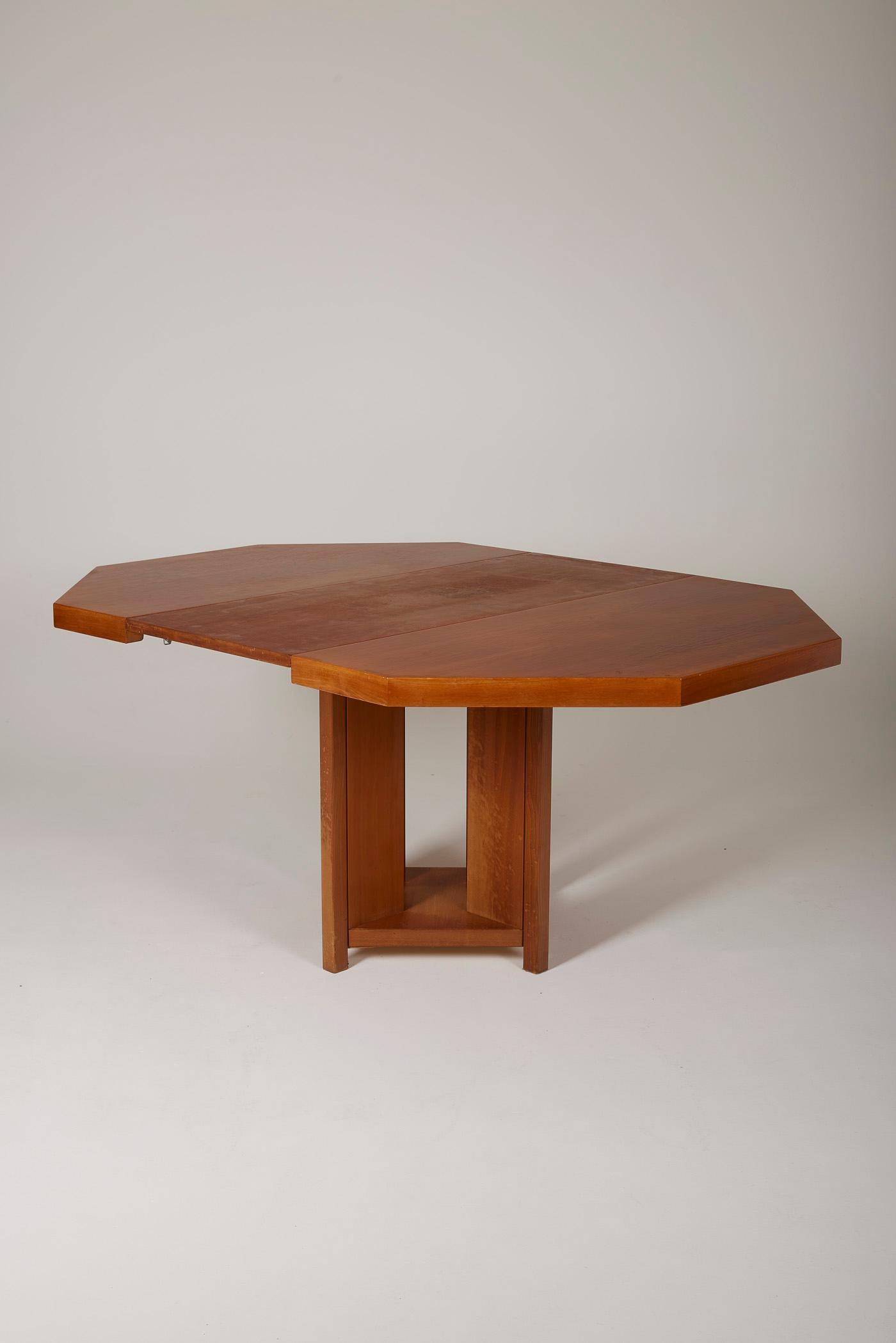 French Elm dining table For Sale
