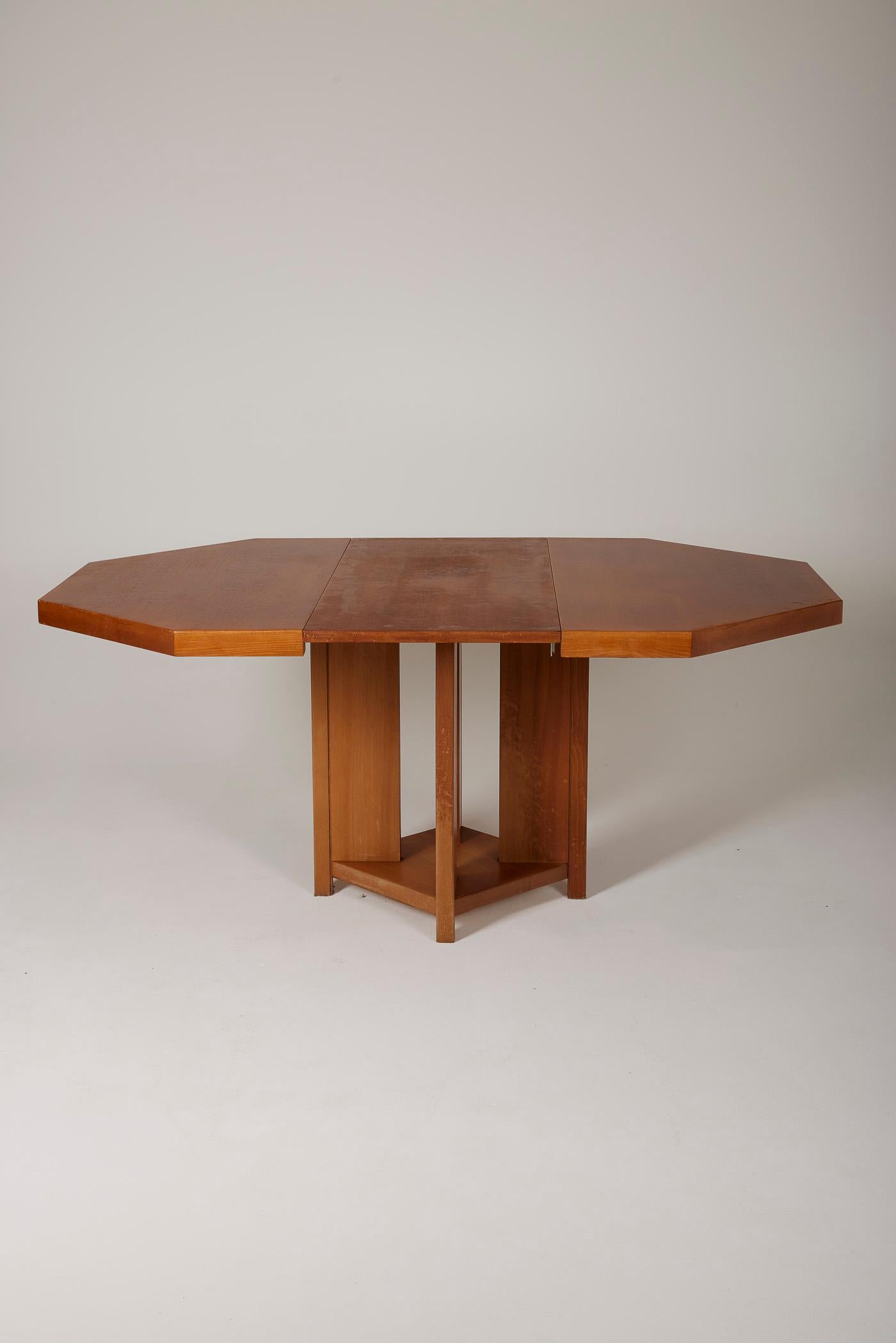 Elm dining table In Good Condition For Sale In PARIS, FR