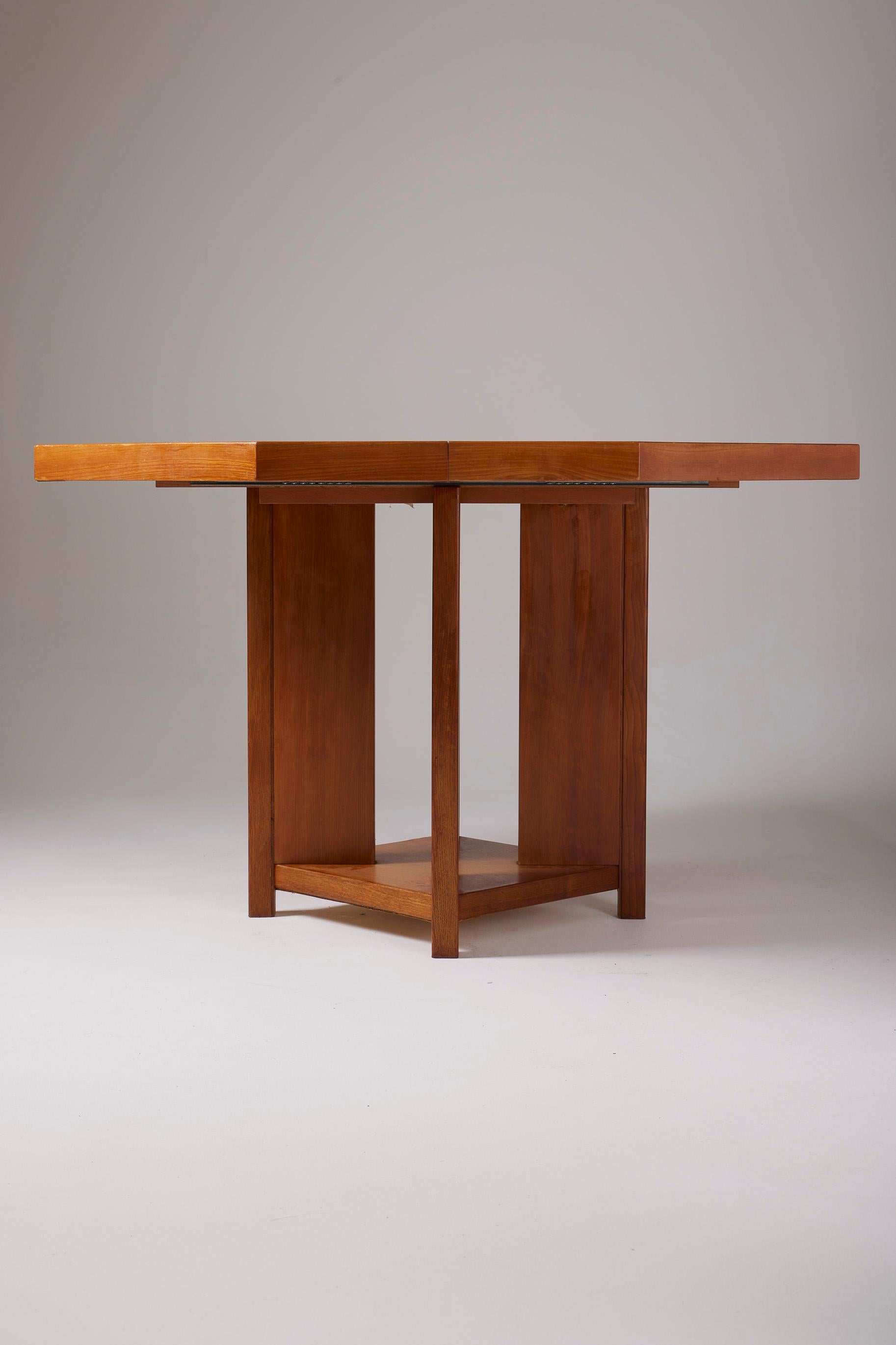 Elm dining table For Sale 1