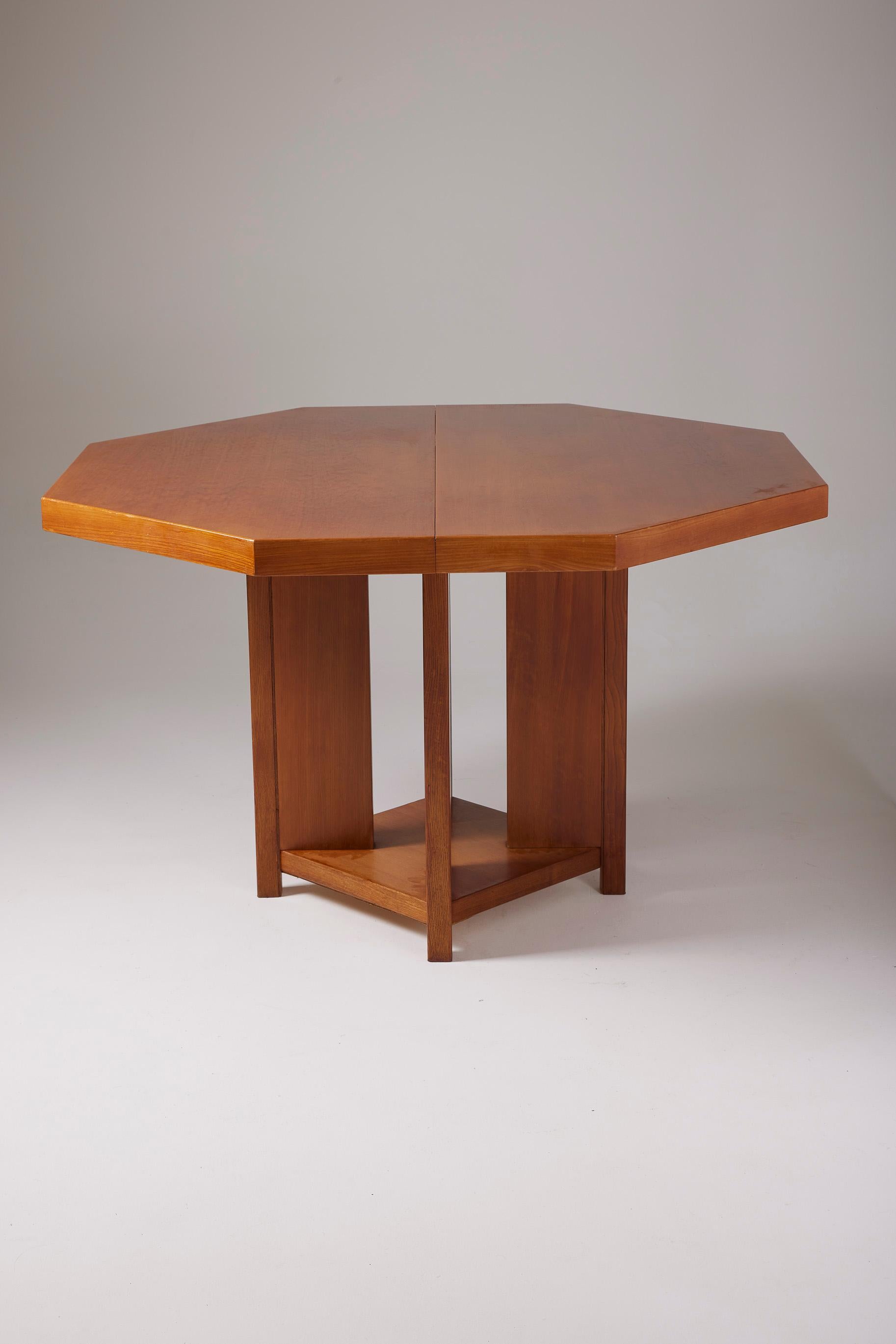 Elm dining table For Sale 2