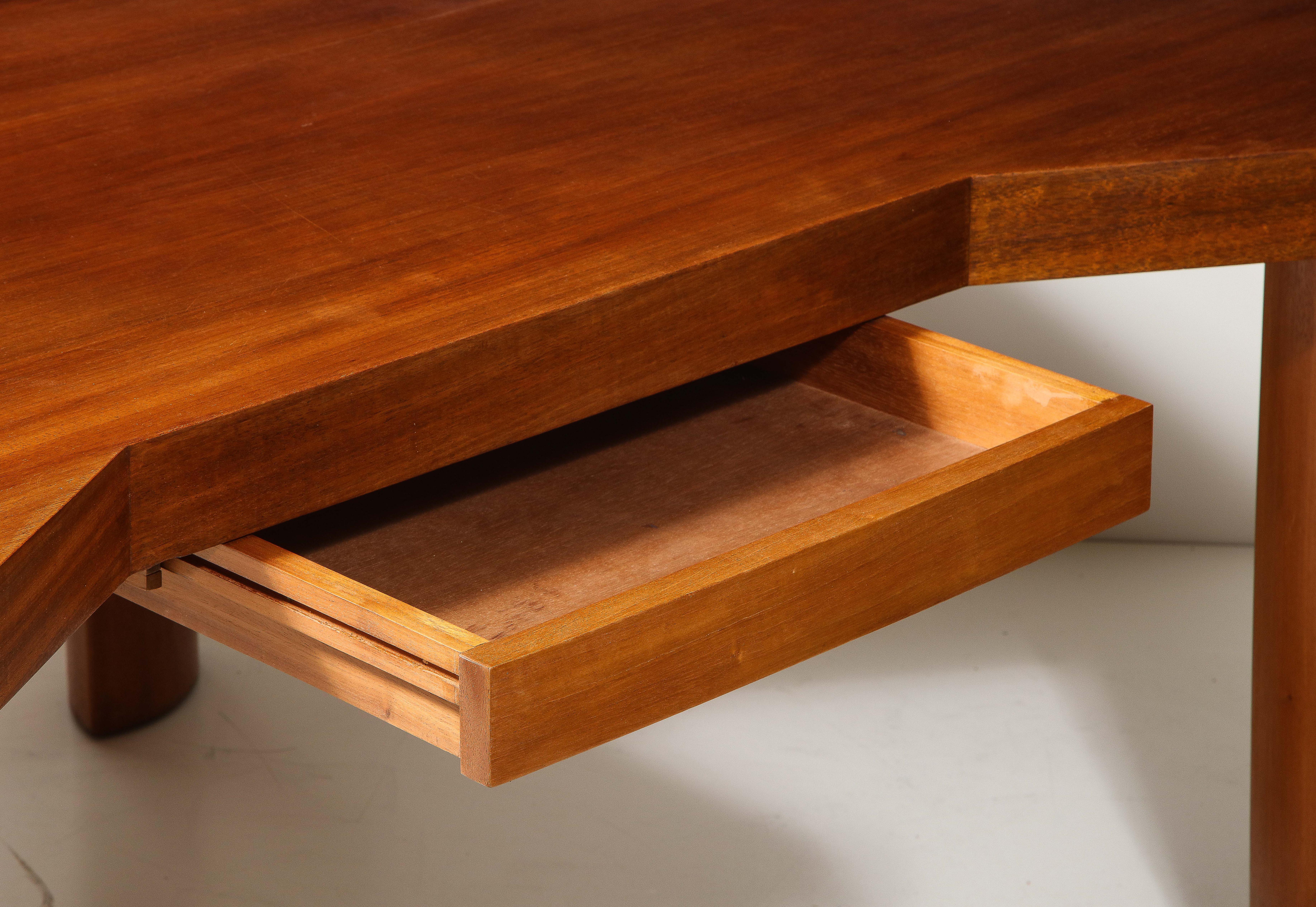 Elm Double Desk in the Manner of Charlotte Perriand, France, circa 1940 For Sale 2