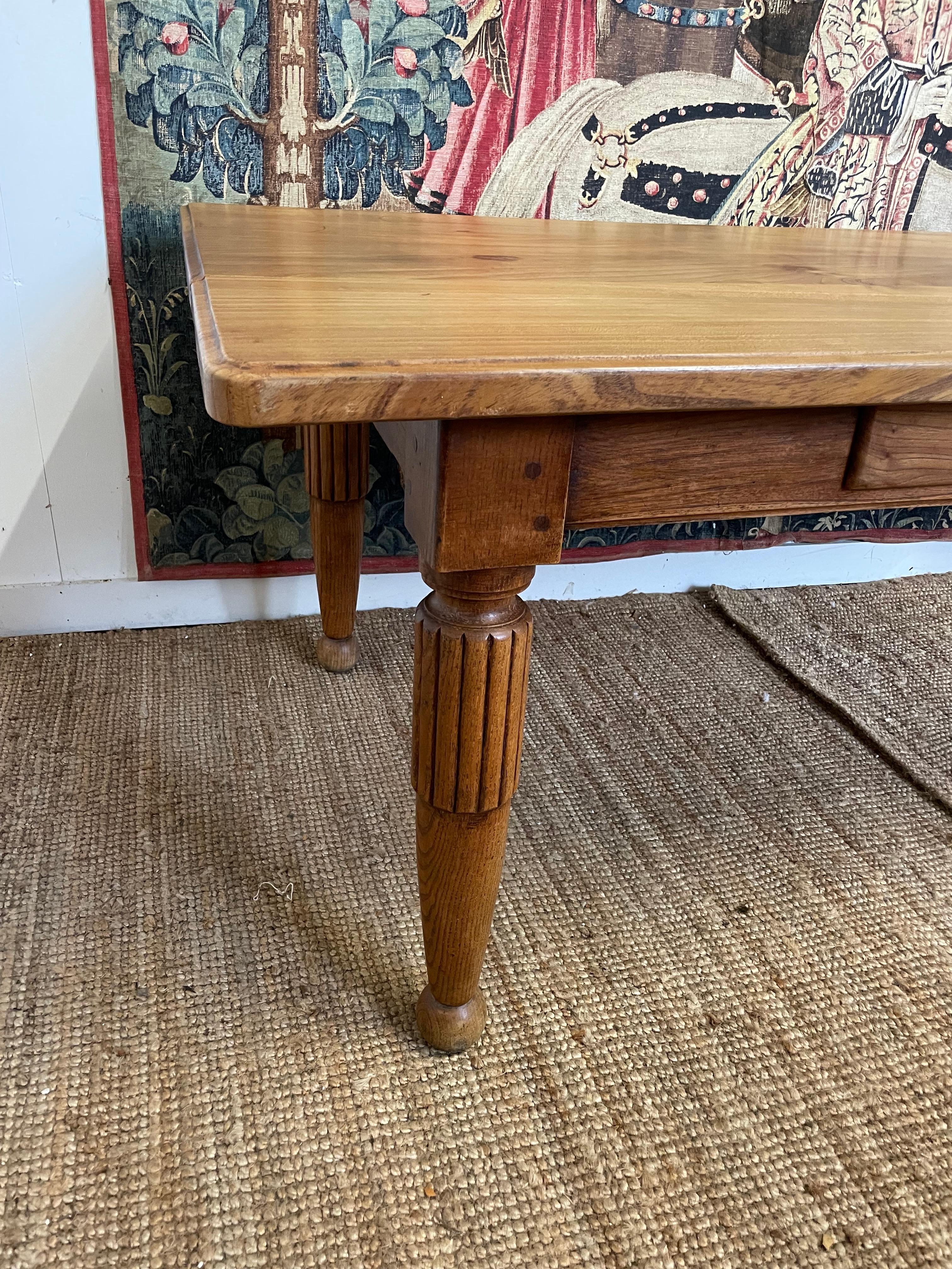 Table de ferme française en orme en vente 5
