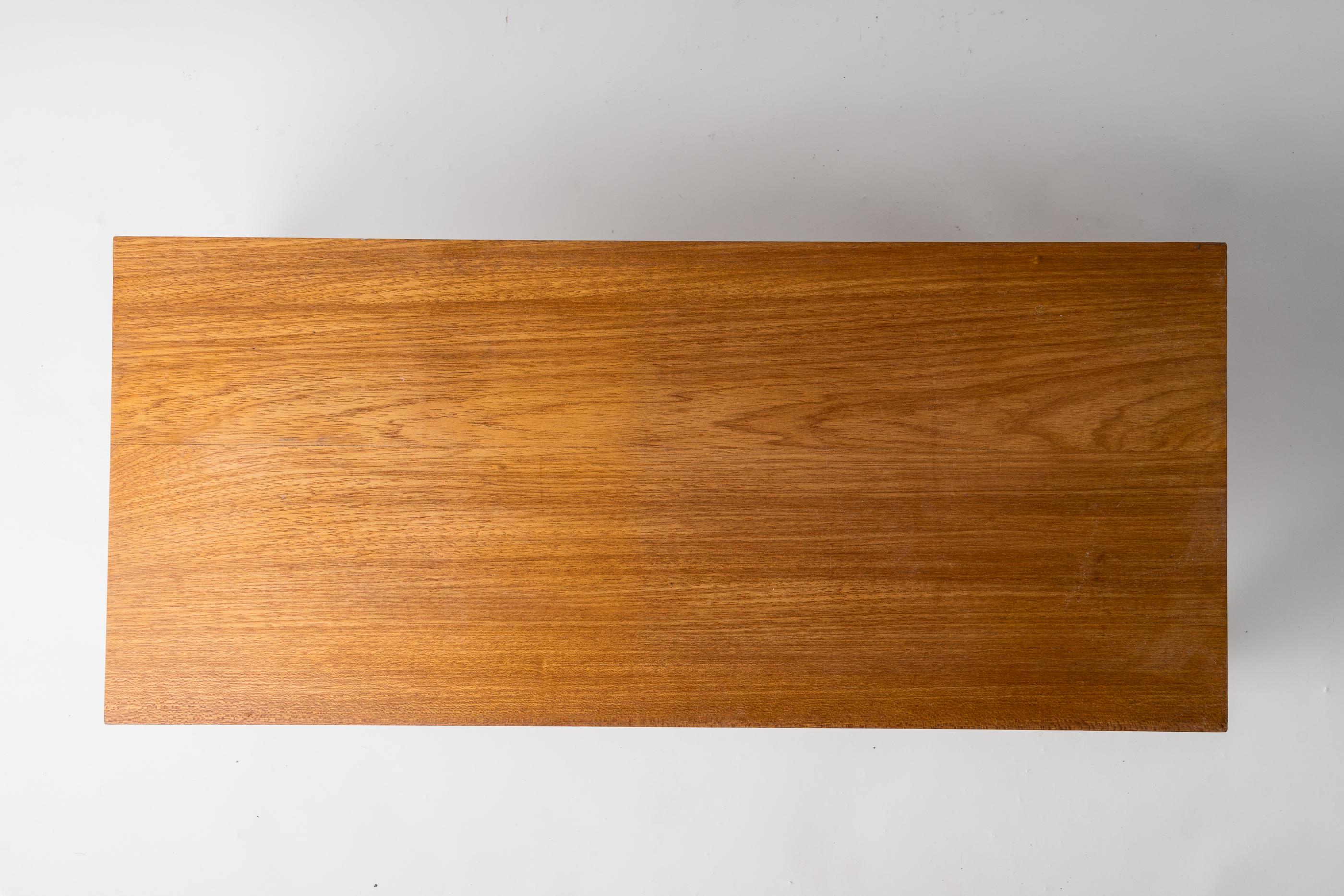 Elm Minimalist Coffee Table by Pierre Gautier Delaye - France 1960's In Good Condition For Sale In New York, NY