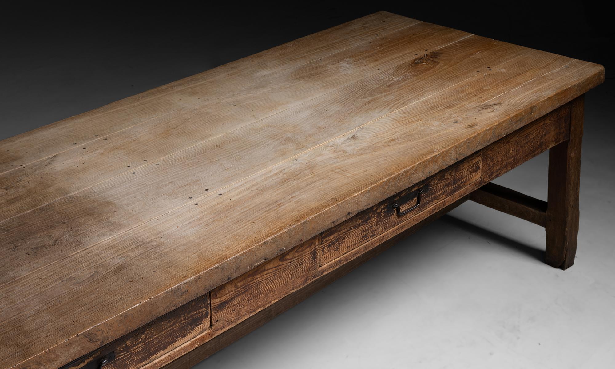 Mid-19th Century Elm & Pine Preparation Table, France Circa 1860 For Sale