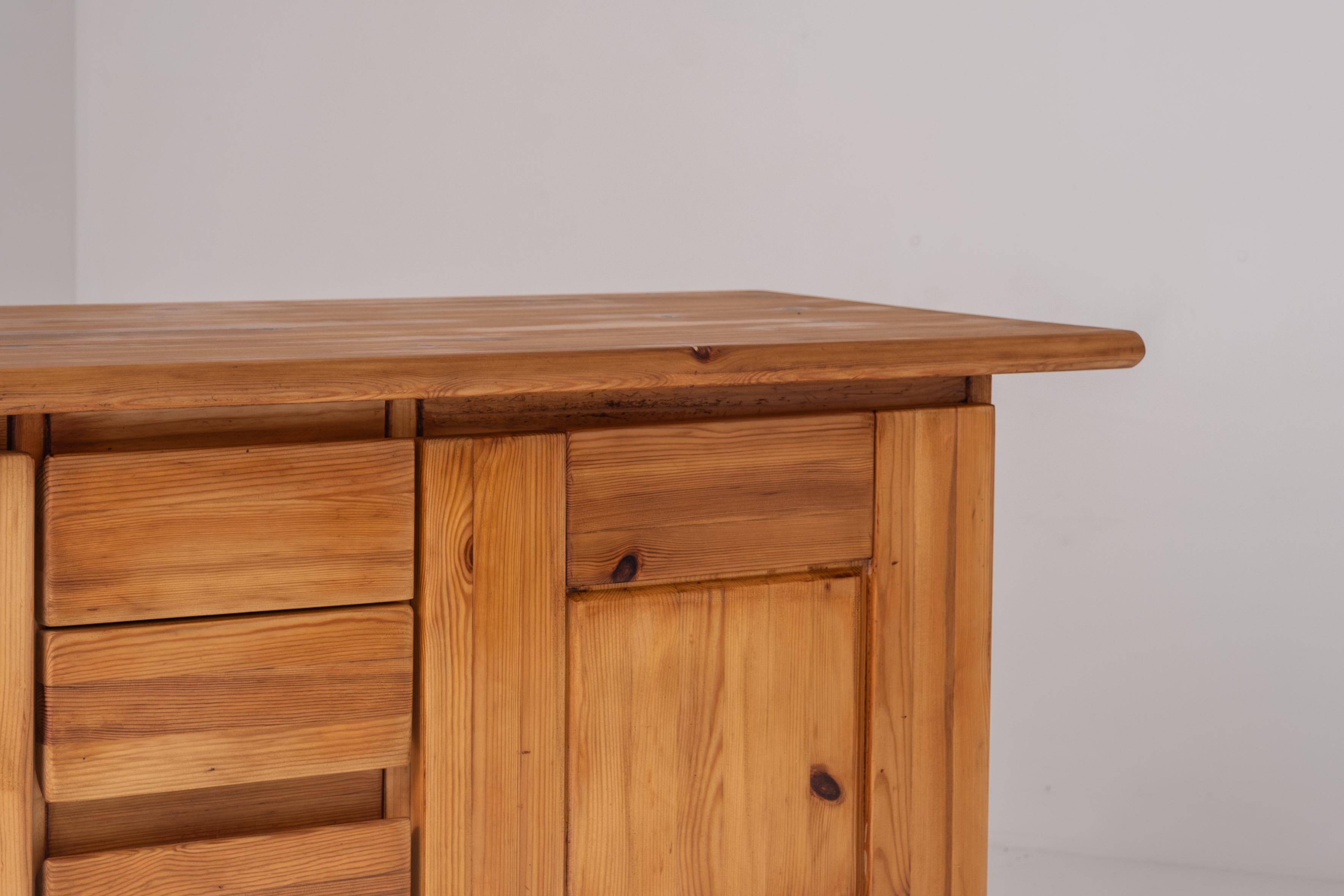 Mid-20th Century Elm Sideboard in the Manner of Pierre Chapo, France, 1960s For Sale