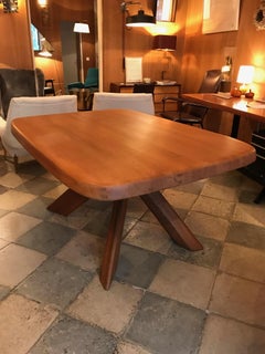 Table en orme modèle Aban T35c de Pierre Chapo