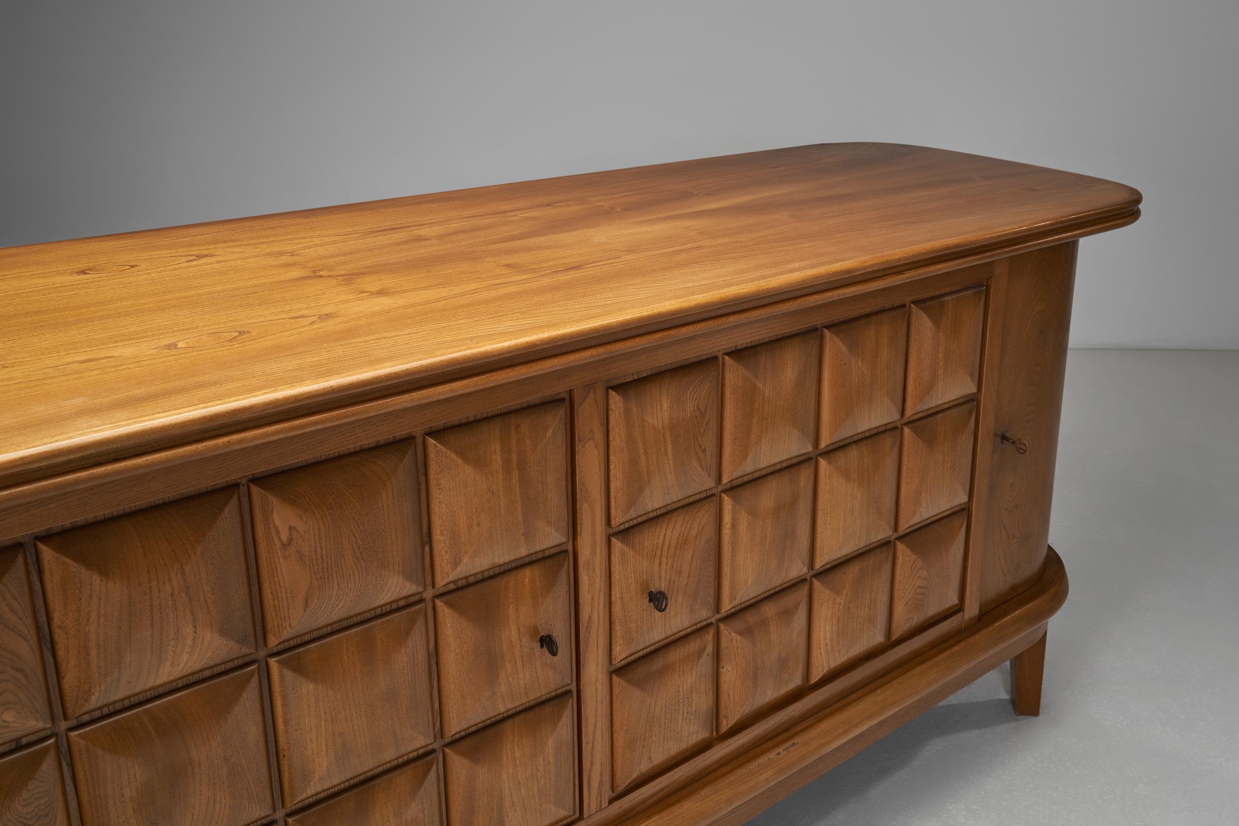 Wood Elm Veneer Sideboard by Frederik Stærmose Møbelfabrik, Denmark ca 1940s For Sale