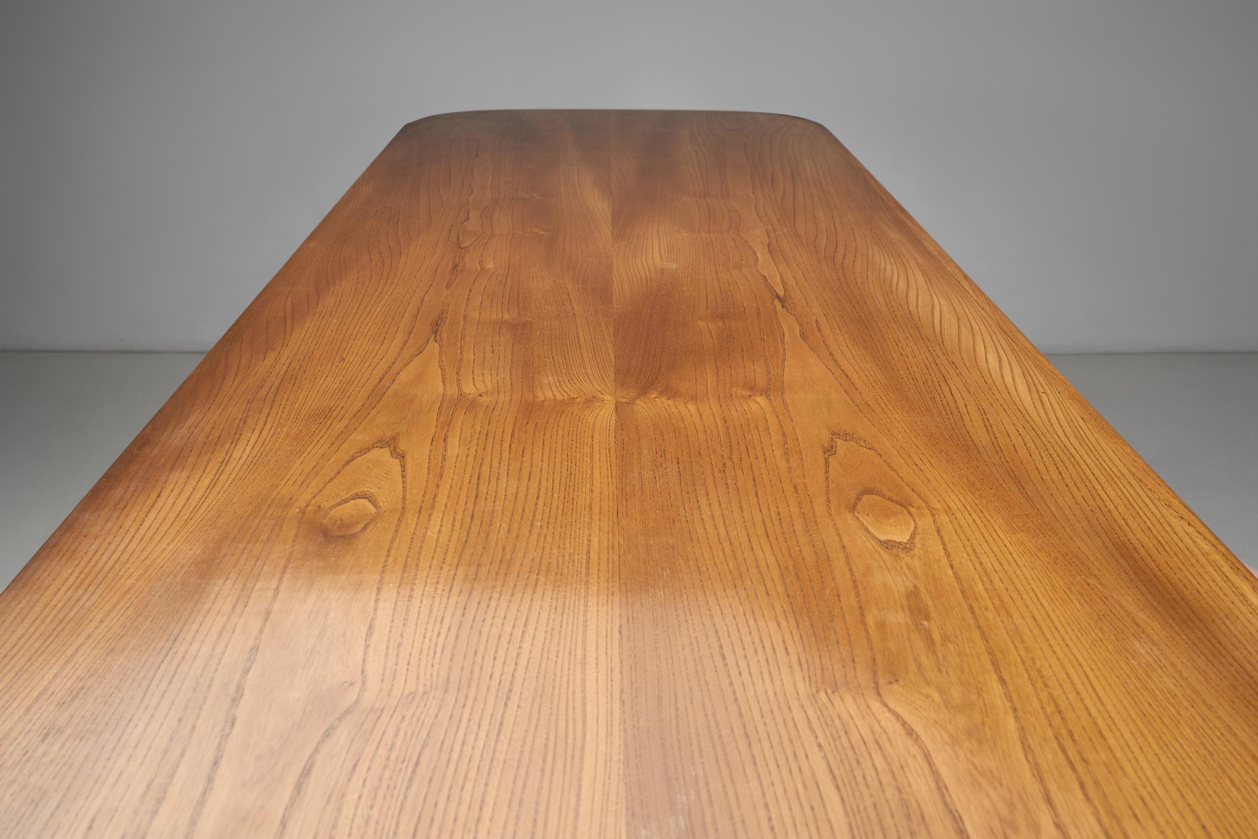 Elm Veneer Sideboard by Frederik Stærmose Møbelfabrik, Denmark ca 1940s For Sale 1