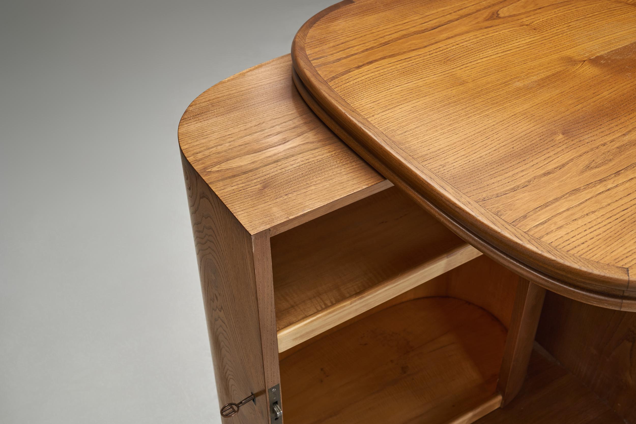 Elm Veneer Sideboard by Frederik Stærmose Møbelfabrik, Denmark ca 1940s For Sale 2