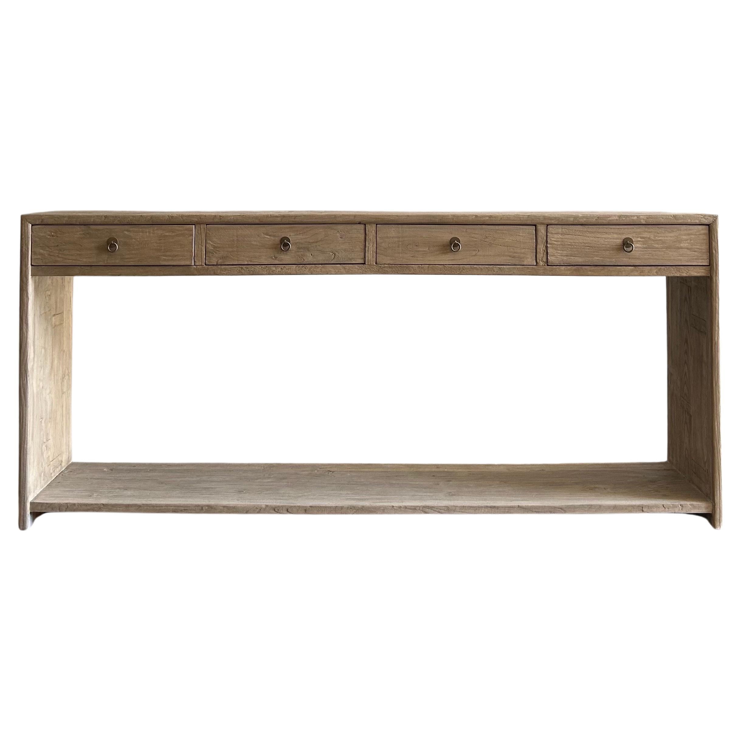 Table console en bois d'orme avec tiroir en fini Nature 80". en vente