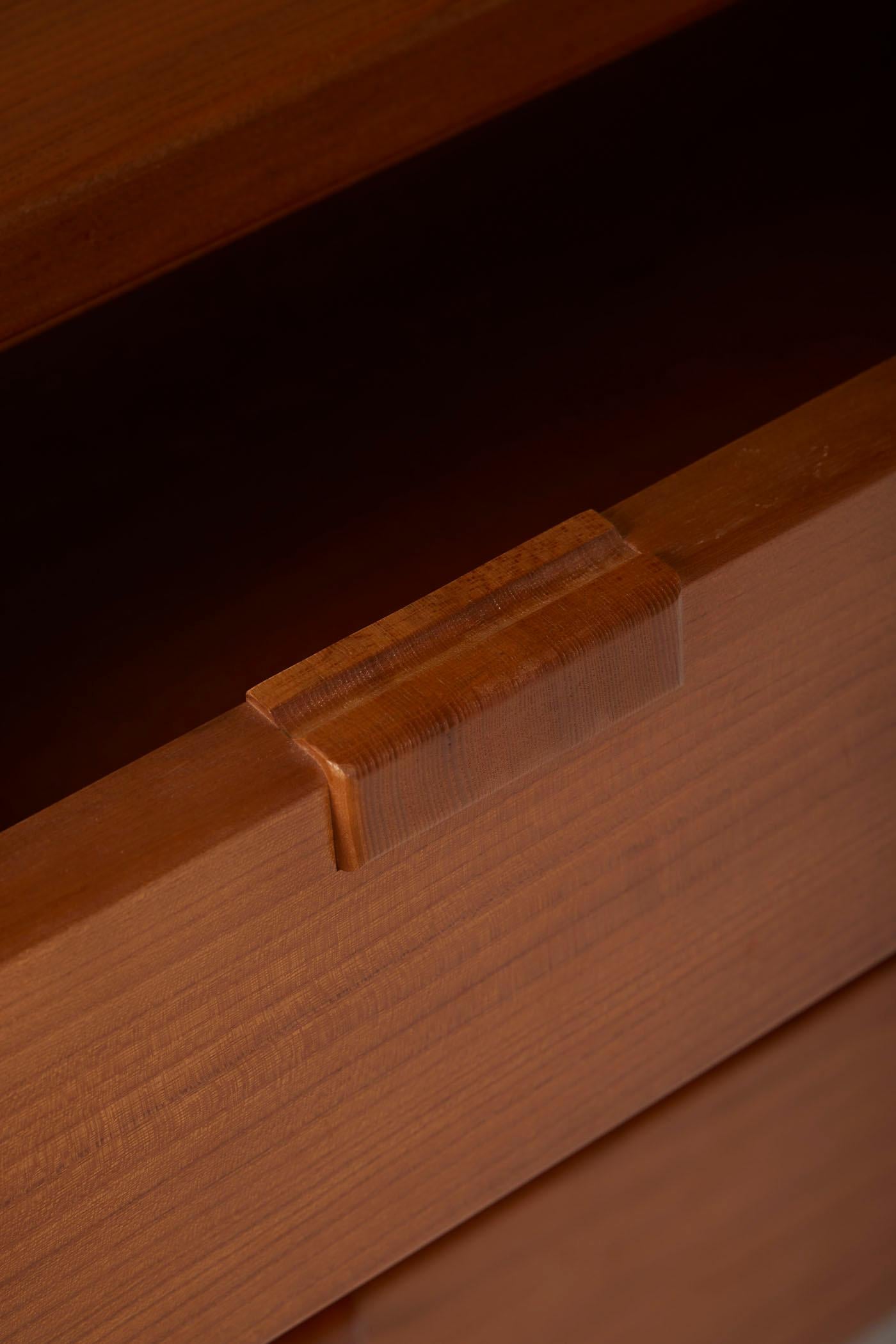Elm wood dresser by Luigi Gorgoni 11