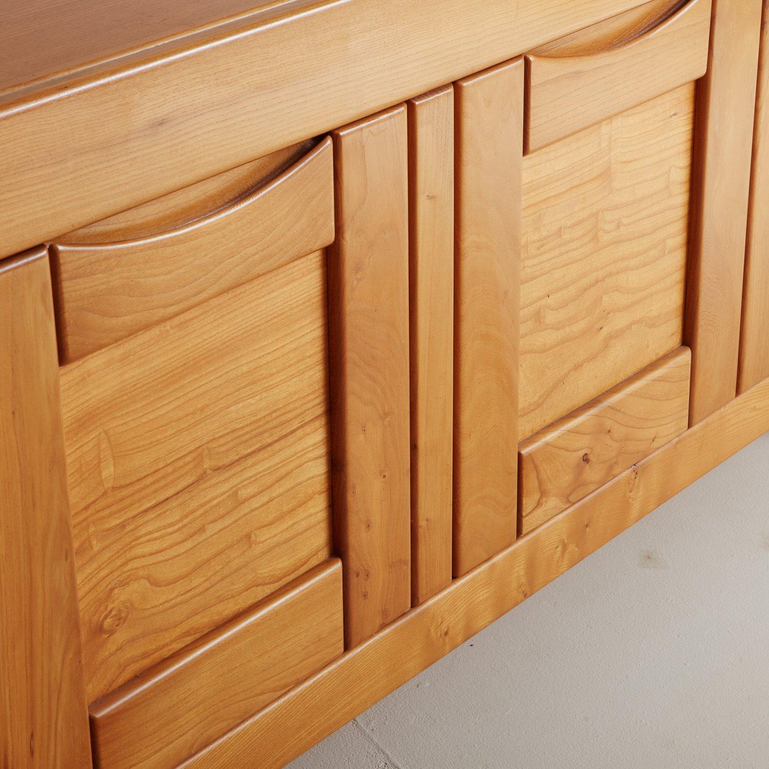 Buffet en bois d'orme dans le style de la Maison Regain par l'Atelier Chauvin 8