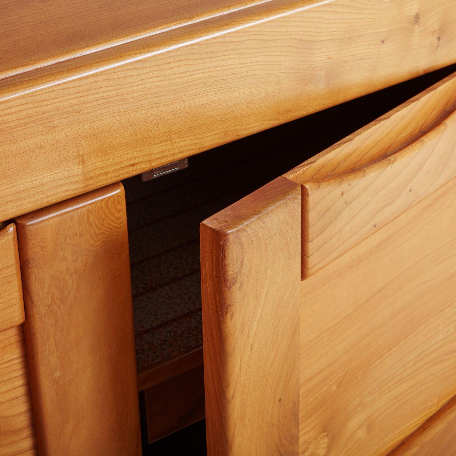 Orme Buffet en bois d'orme dans le style de la Maison Regain par l'Atelier Chauvin