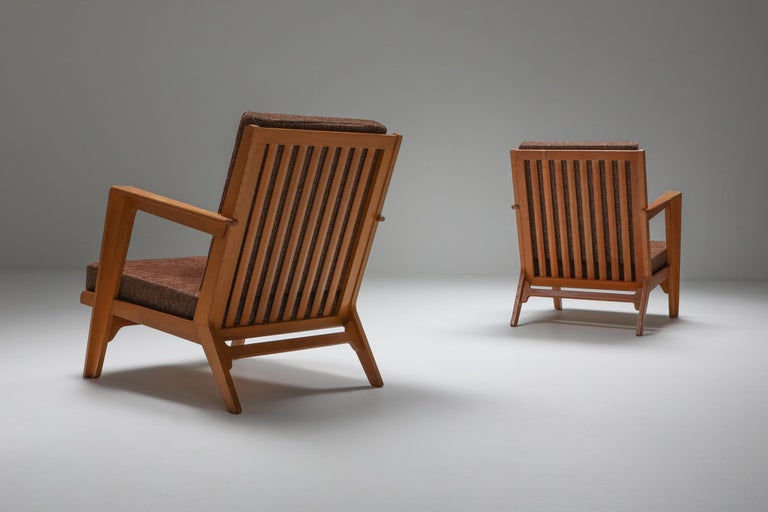 Mid-Century Modern, Elmar Berkovich, lounge chair, 1950, the Netherlands.

This is a super rare pair of chairs, original upholstery, teak frame with stunning details
Elmar Berkovich has quite a few pieces in Museum collections, like Stedelijk and
