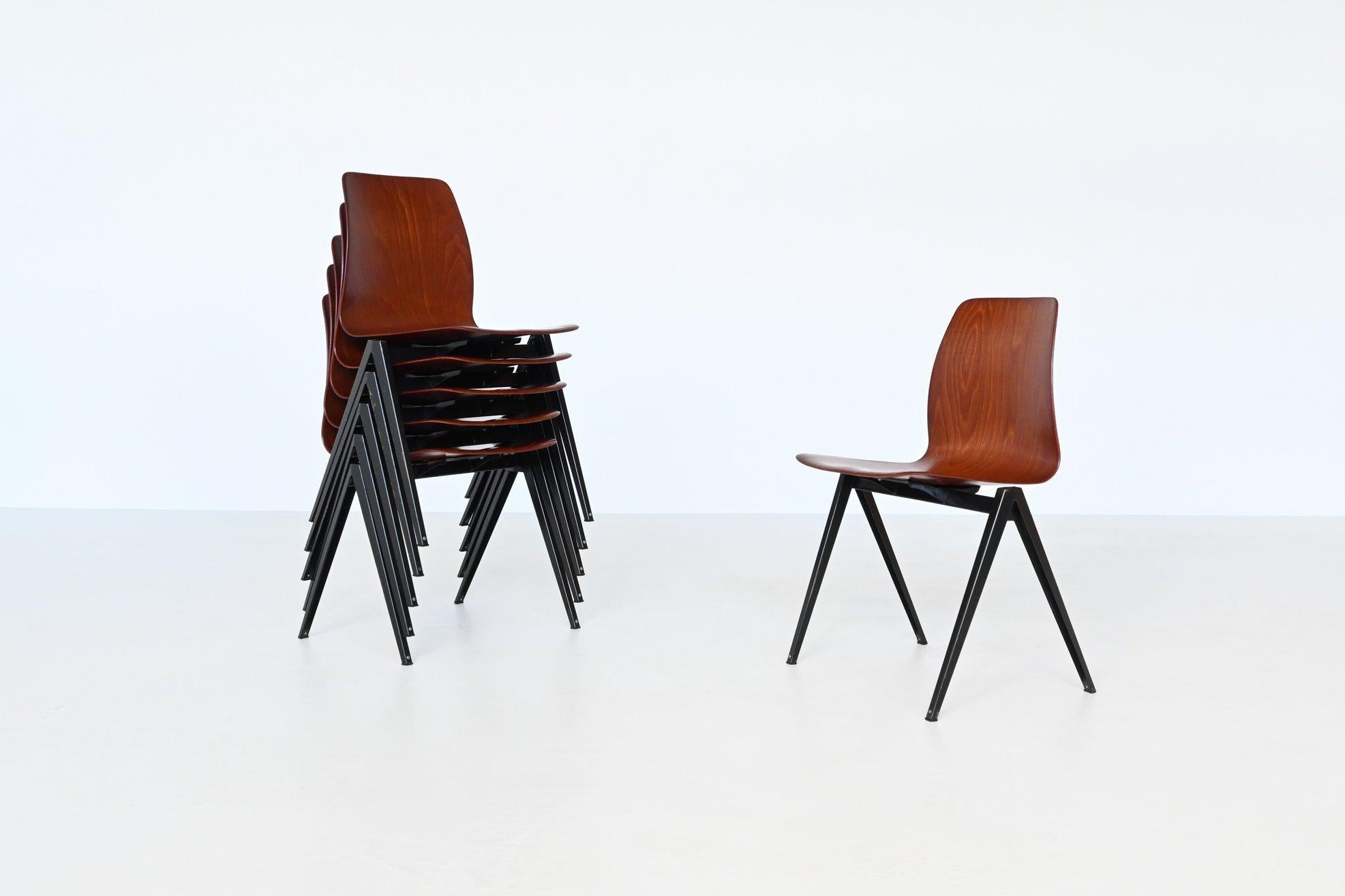 Elmar Flototto S22 Stacking Chairs Pagholz, Germany, 1970 4