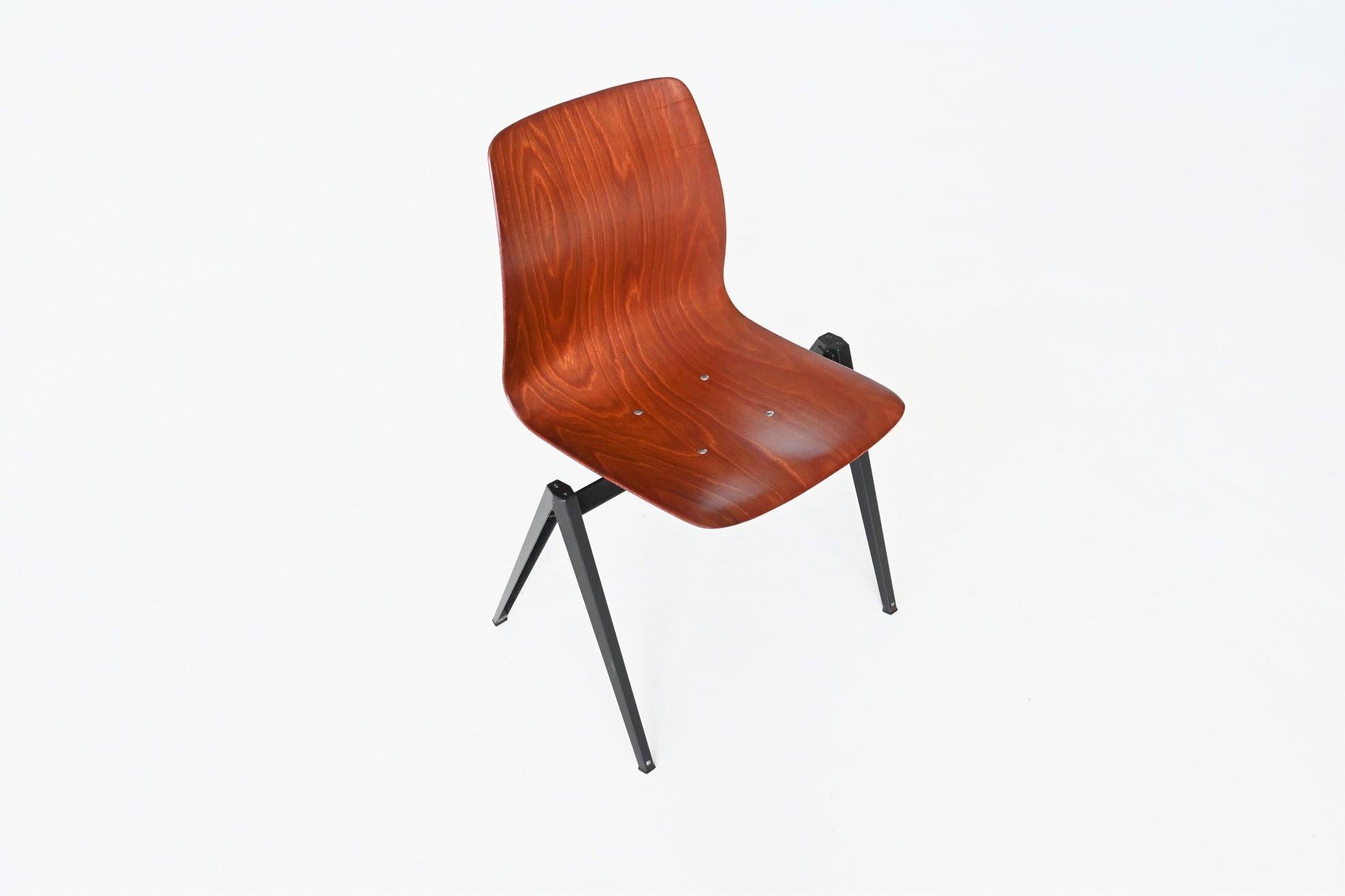 Elmar Flototto S22 Stacking Chairs Pagholz, Germany, 1970 8