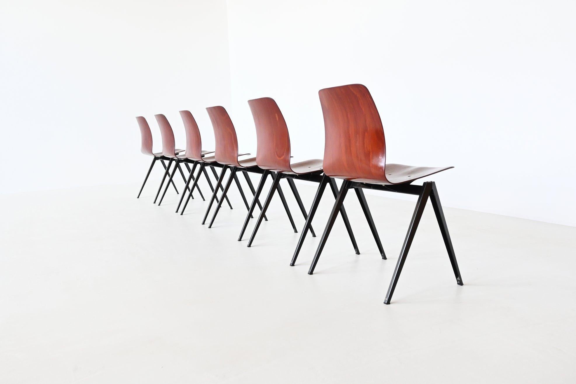 Mid-Century Modern Elmar Flototto S22 Stacking Chairs Pagholz, Germany, 1970