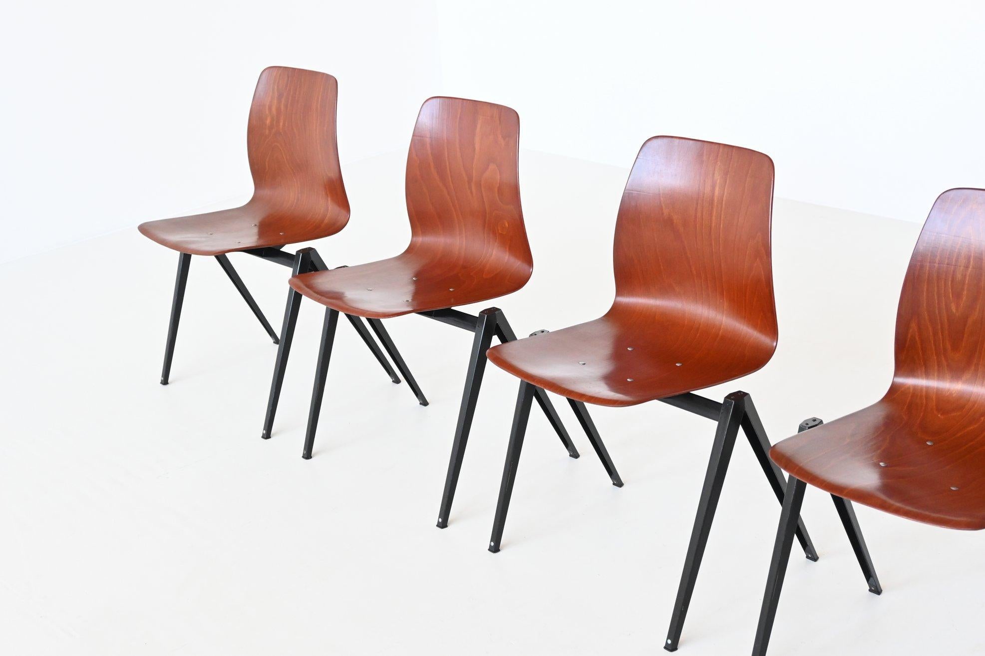Lacquered Elmar Flototto S22 Stacking Chairs Pagholz, Germany, 1970